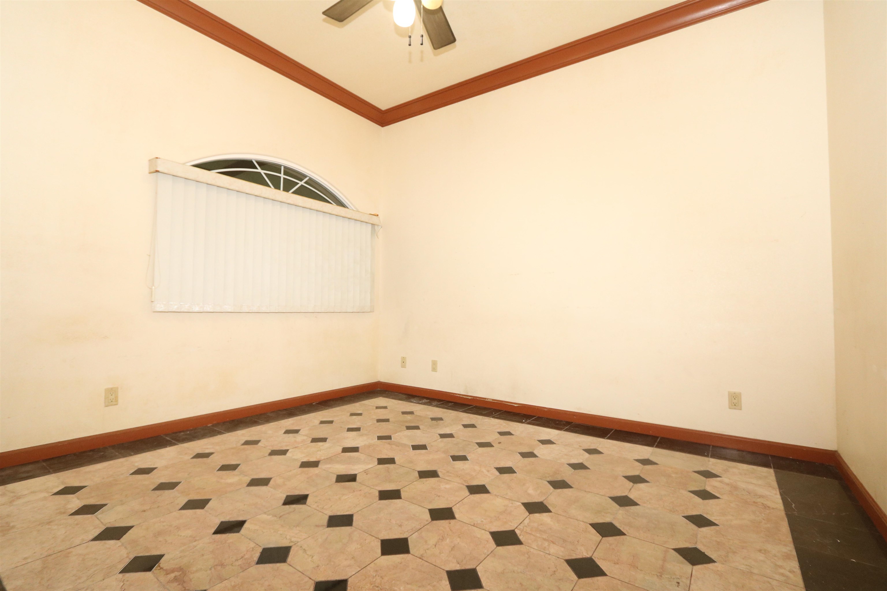 80  Nano St Kaahumanu Shopping Center, Kahului home - photo 34 of 35