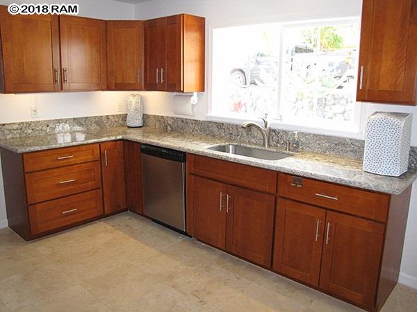 800  Hoomau St Waiehu Terrace, Wailuku home - photo 6 of 30