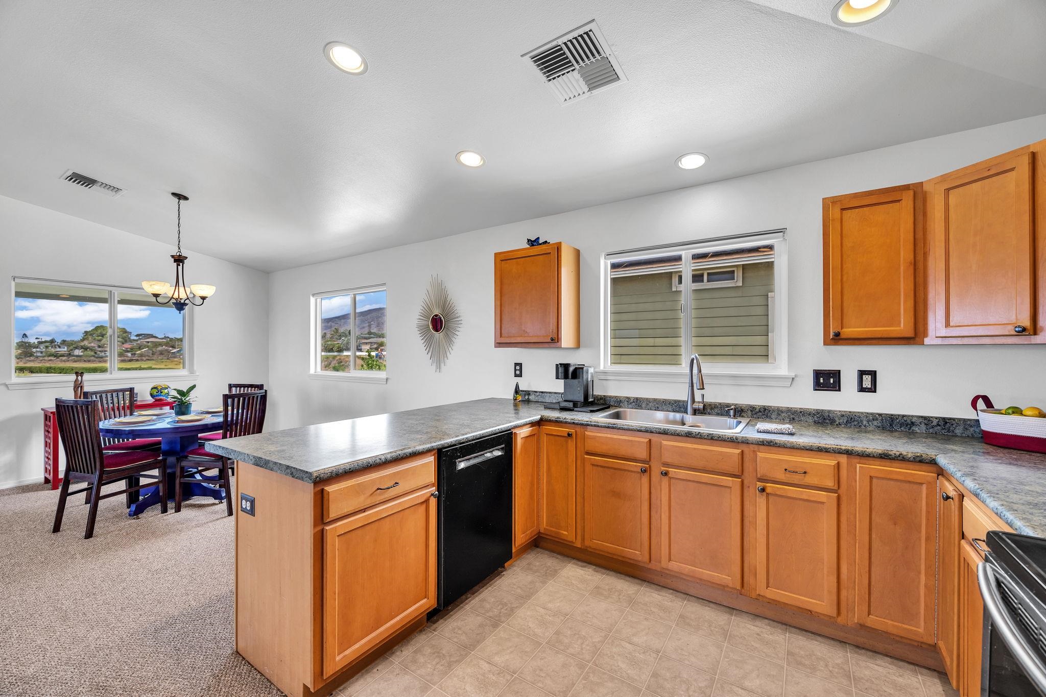 801  Haawi St Waikapu, Wailuku home - photo 12 of 50