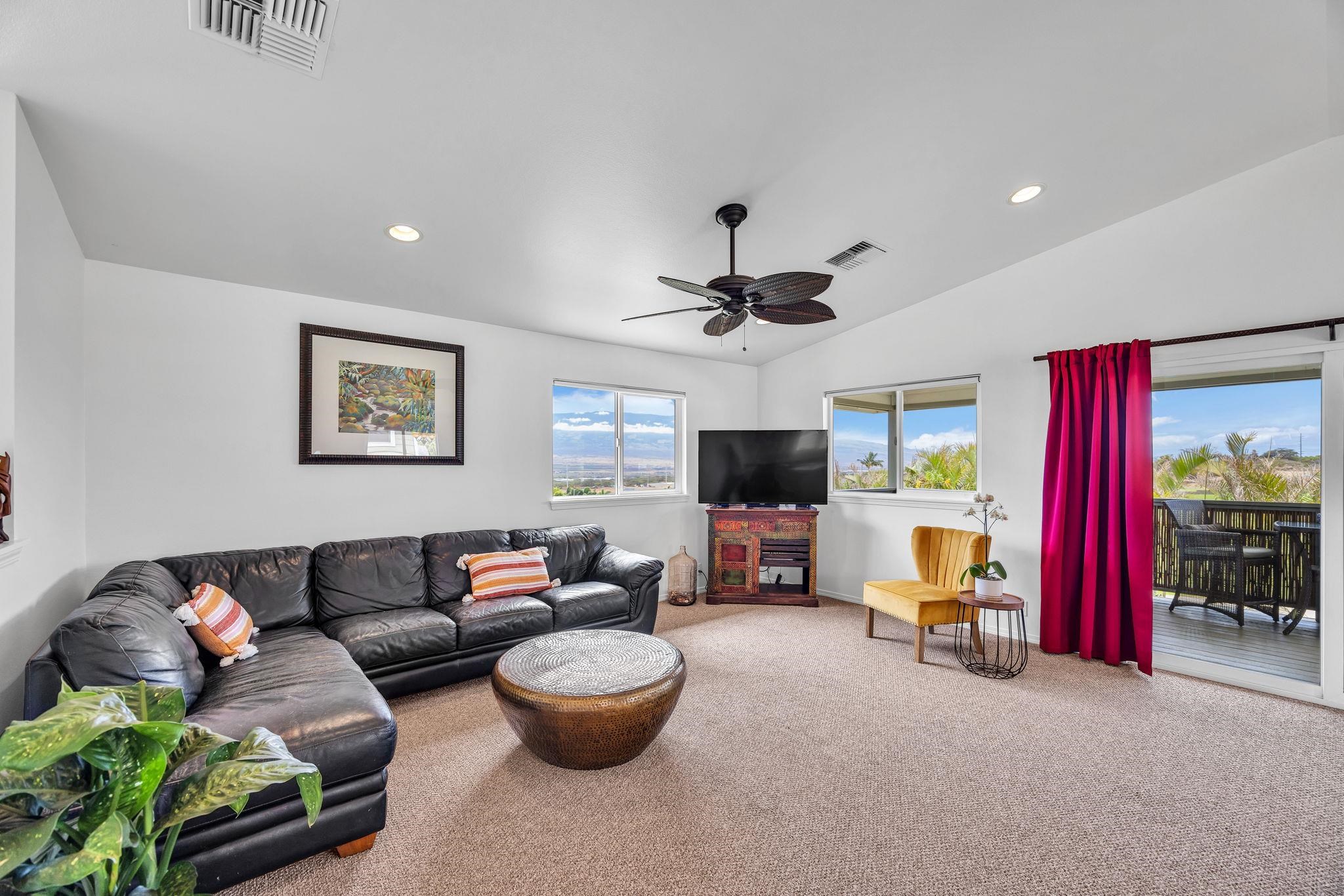 801  Haawi St Waikapu, Wailuku home - photo 6 of 50