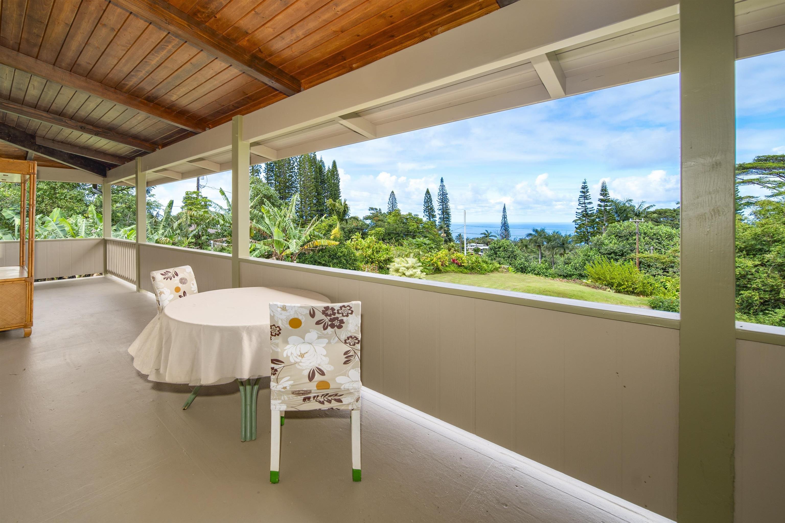 8040  Hana Hwy Kailua, Haiku home - photo 20 of 46