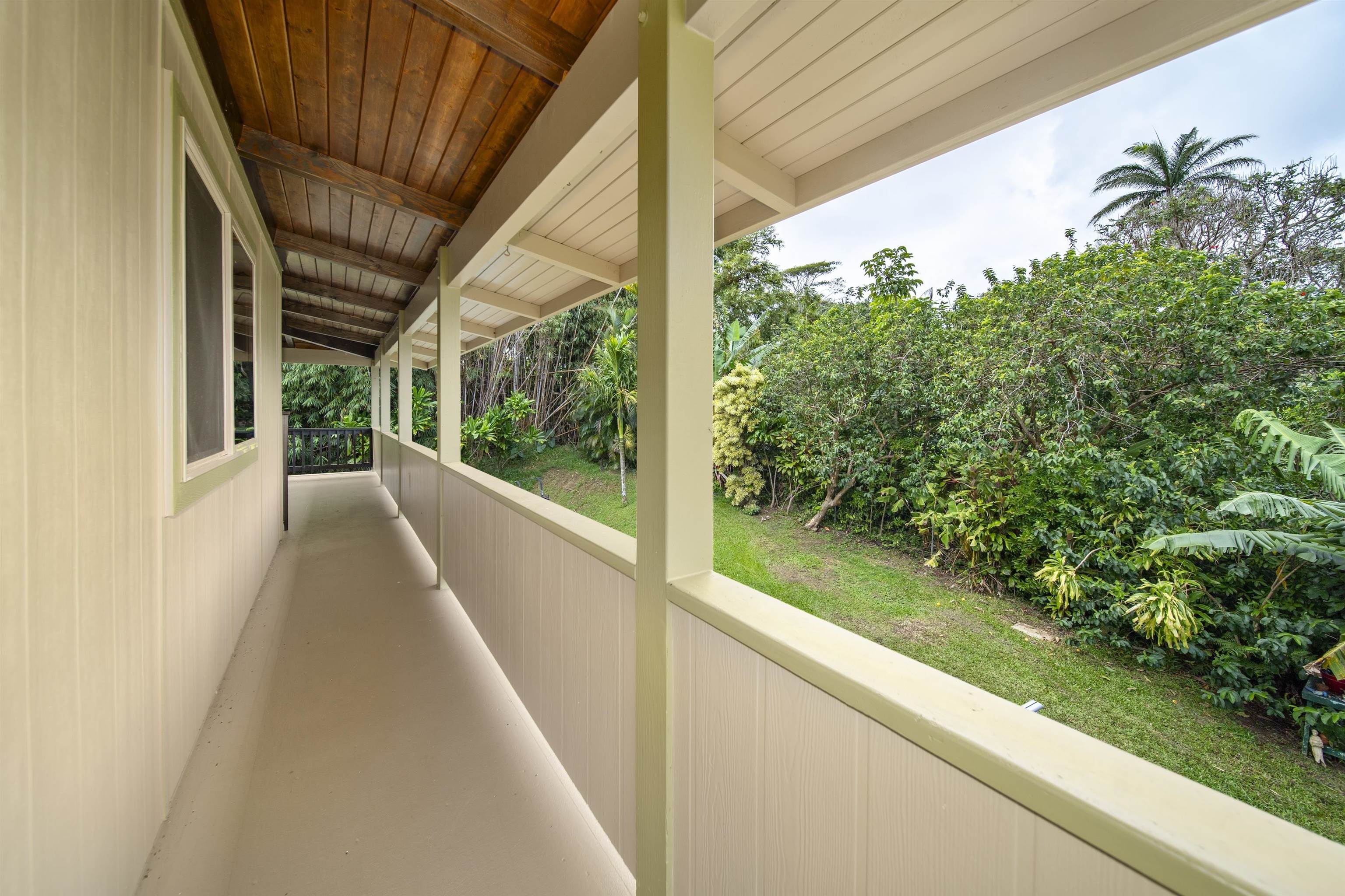 8040  Hana Hwy Kailua, Haiku home - photo 21 of 46