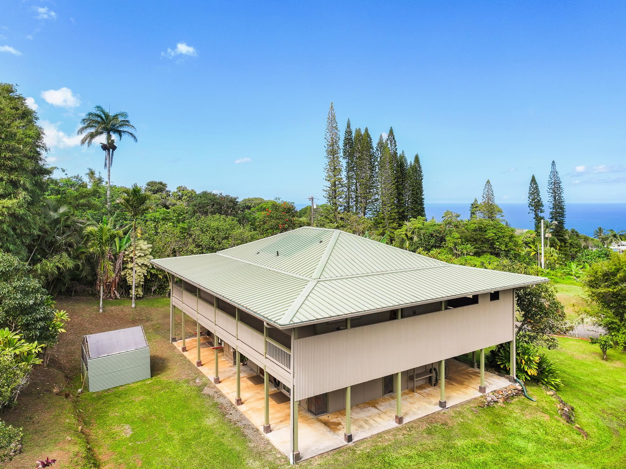 8040  Hana Hwy Kailua, Haiku home - photo 2 of 50