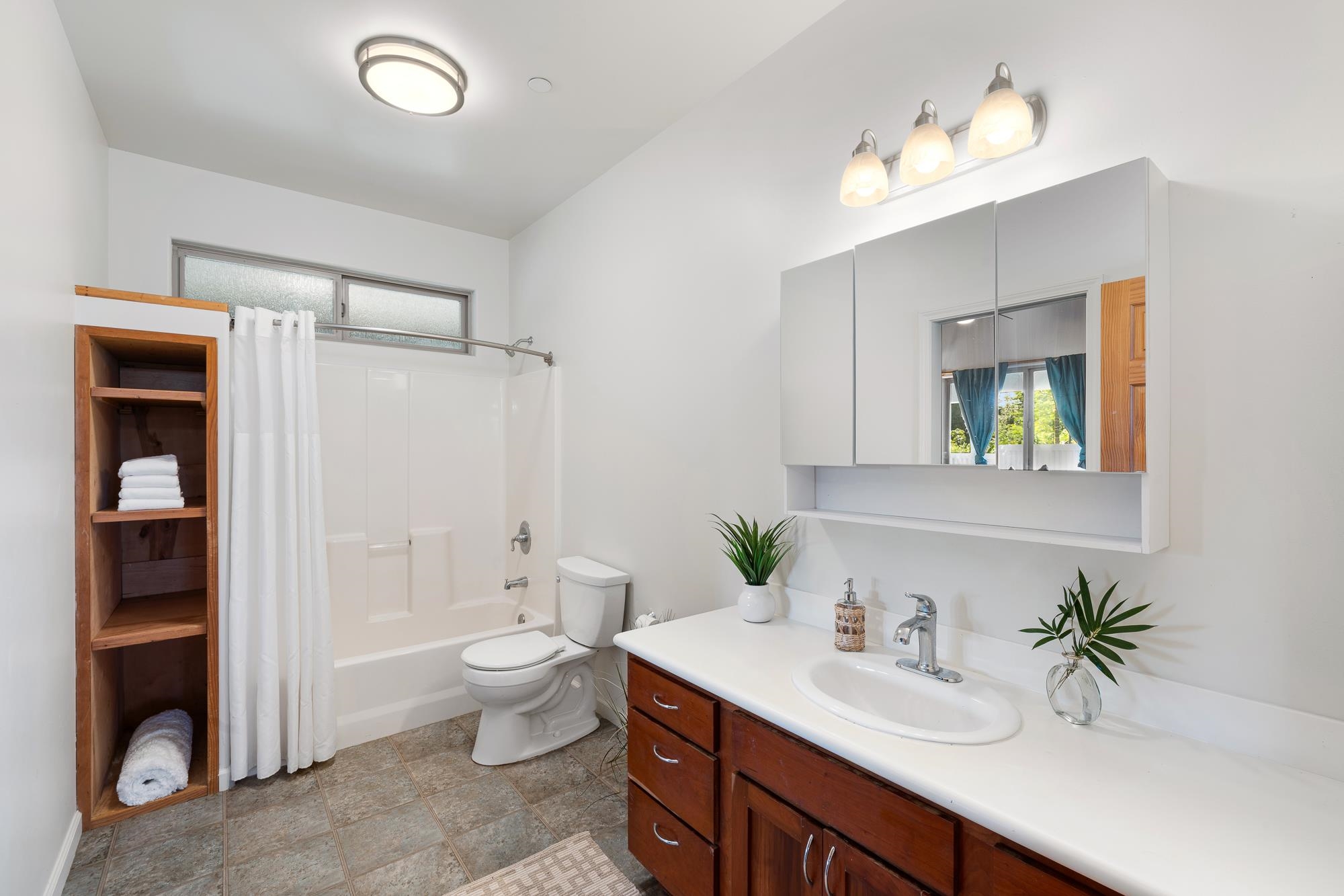 8040  Hana Hwy Kailua, Haiku home - photo 20 of 50