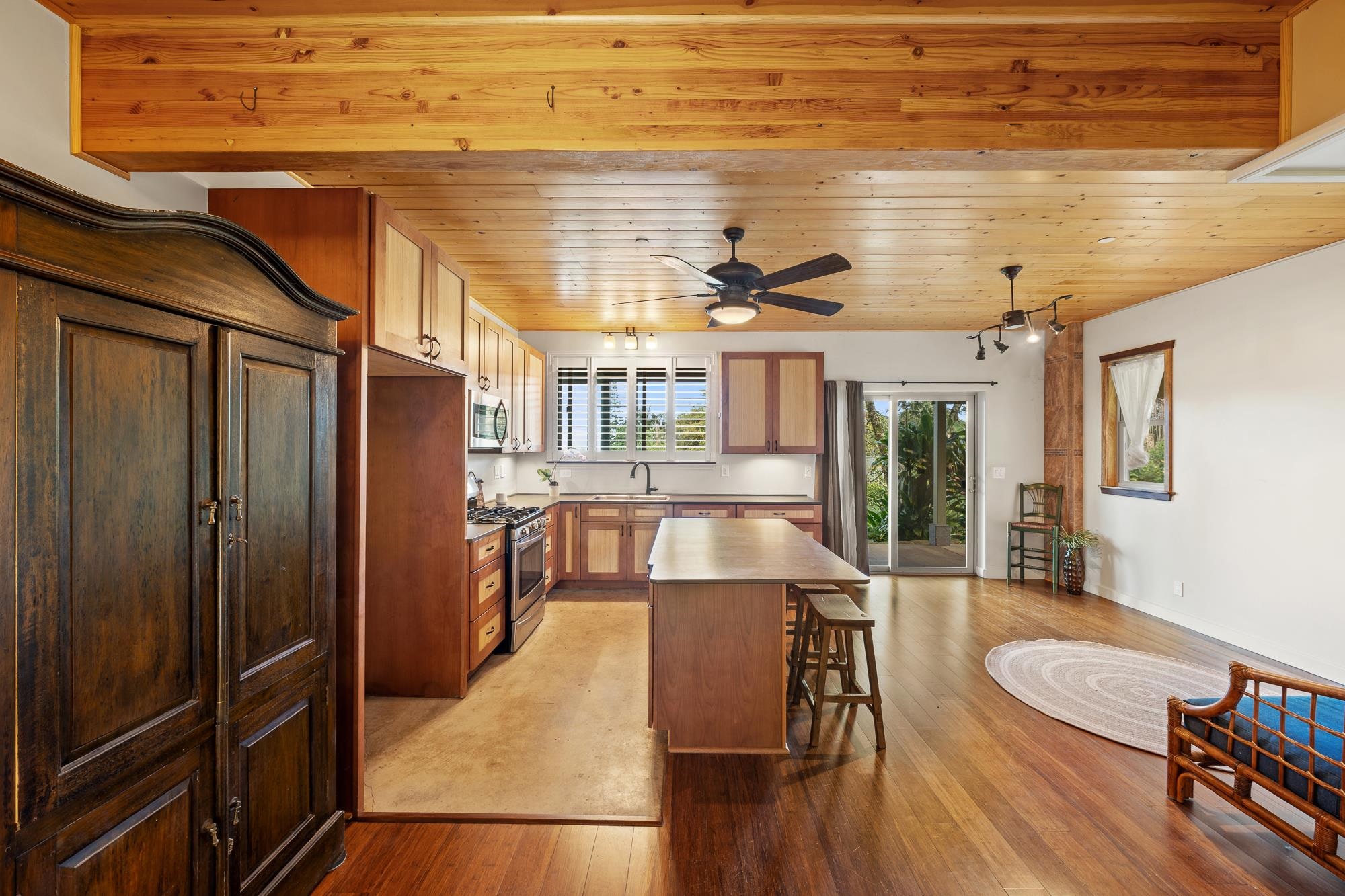 8040  Hana Hwy Kailua, Haiku home - photo 26 of 50