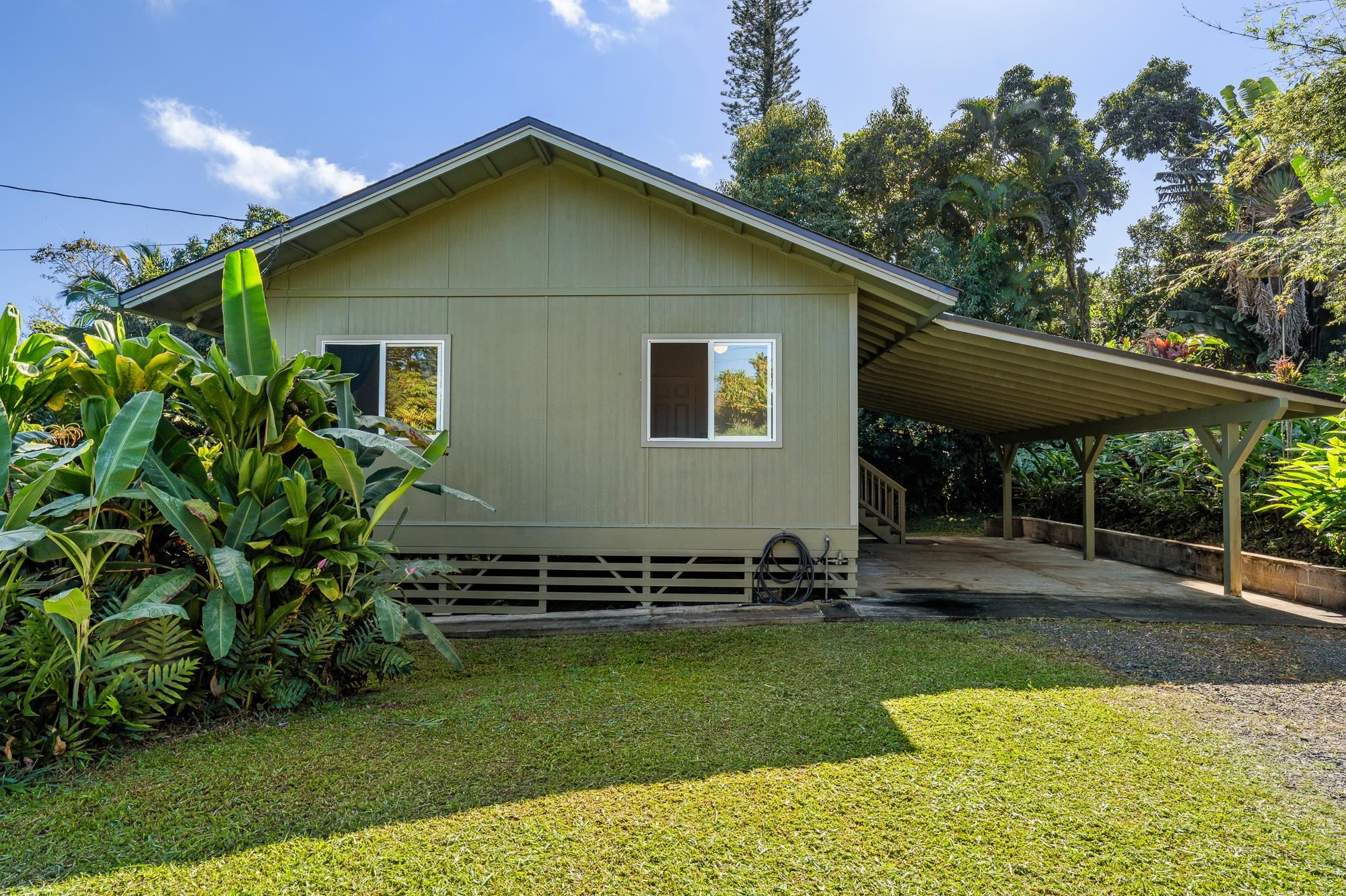 8040  Hana Hwy Kailua, Haiku home - photo 36 of 50