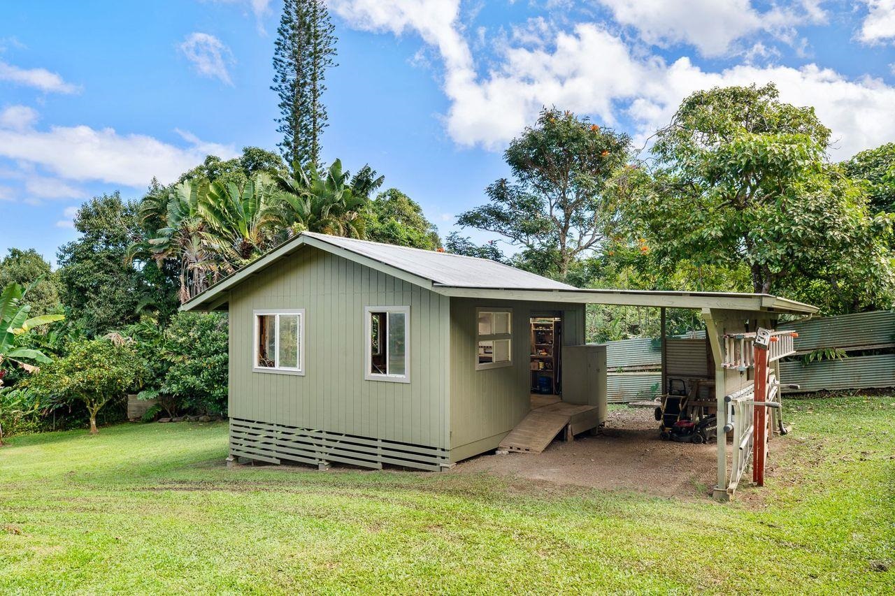 8040  Hana Hwy Kailua, Haiku home - photo 47 of 50