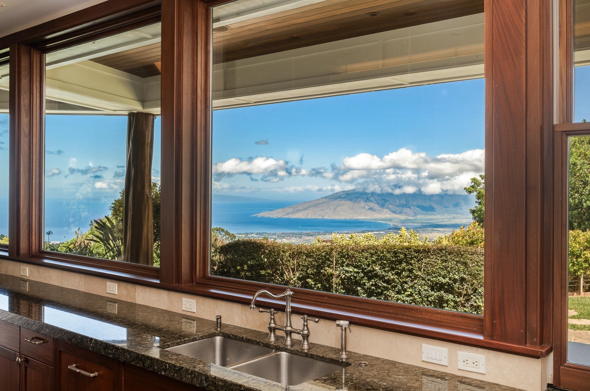8040  Kula Hwy Keokea, Kula/Ulupalakua/Kanaio home - photo 19 of 42
