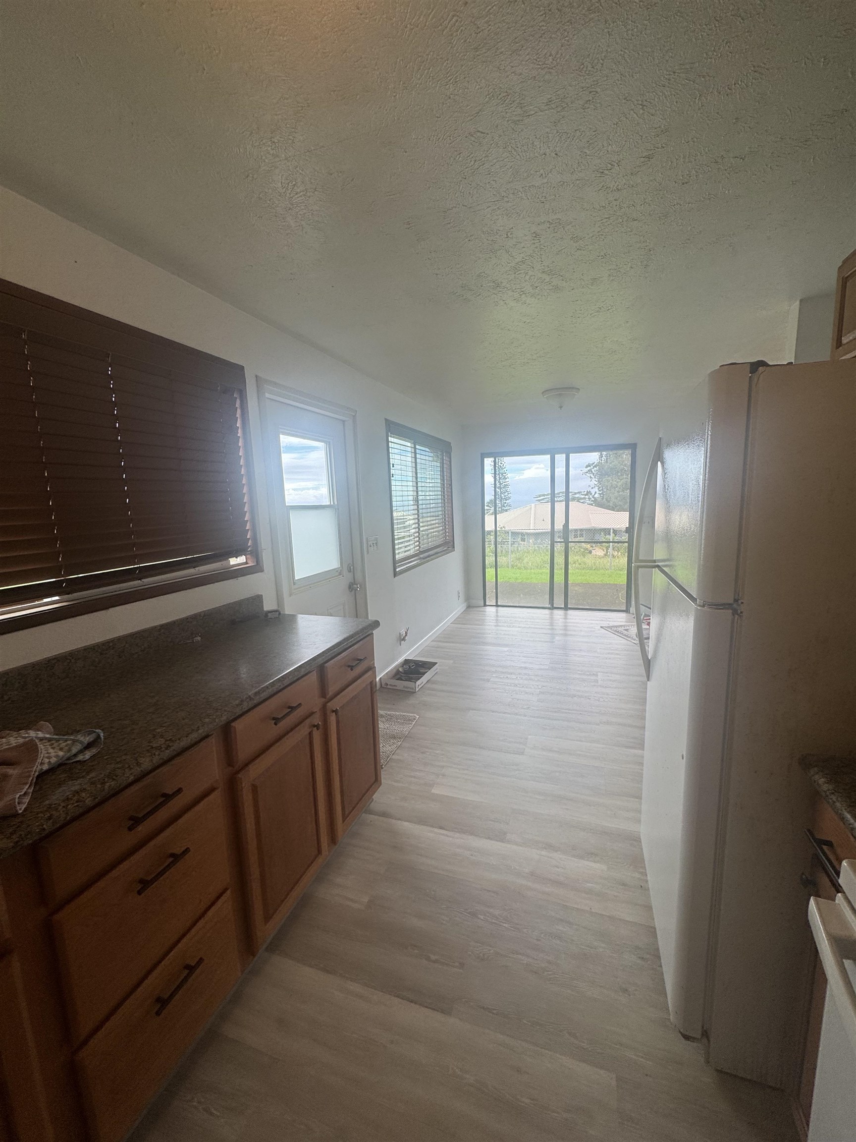 808  W Kuiaha Rd Haiku, Haiku home - photo 3 of 4