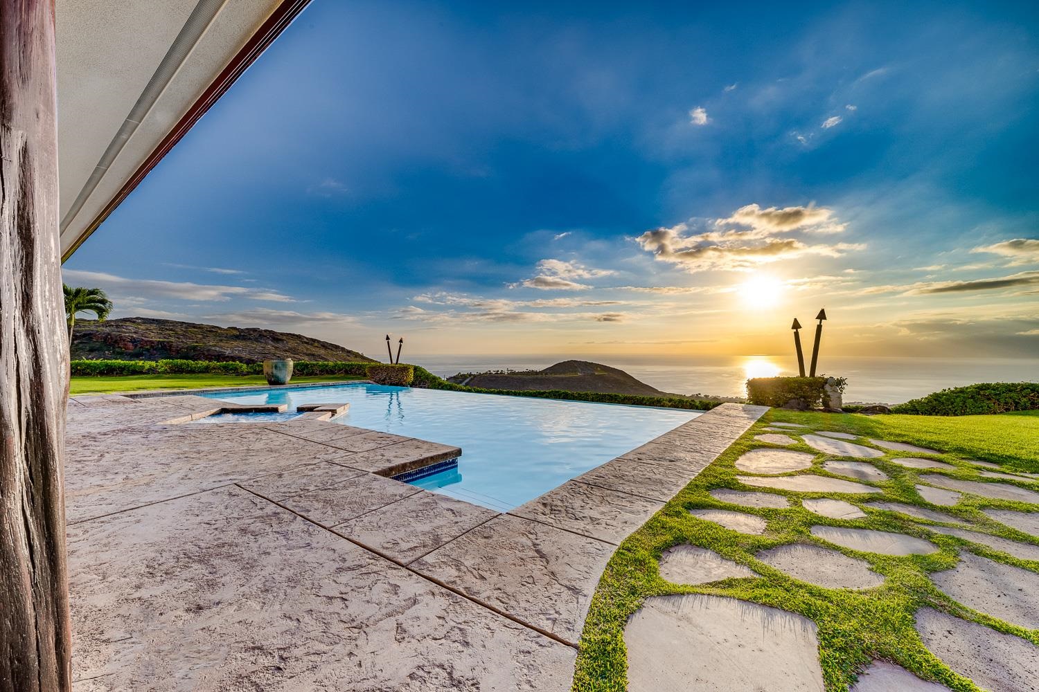 81  Iliahi Way Launiupoko, Lahaina home - photo 3 of 50