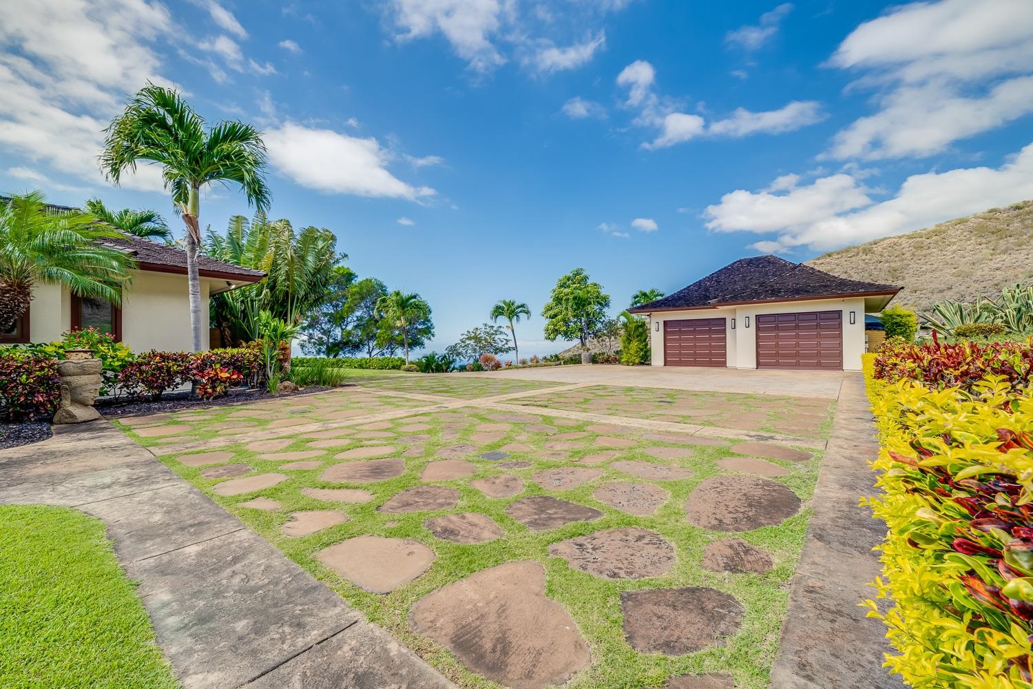 81  Iliahi Way Launiupoko, Lahaina home - photo 44 of 50