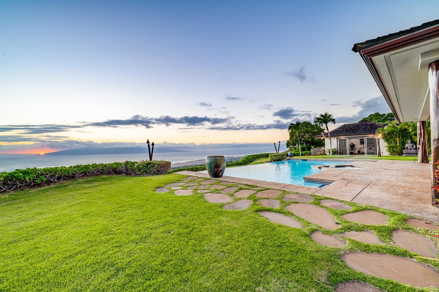 81  Iliahi Way Launiupoko, Lahaina home - photo 45 of 50