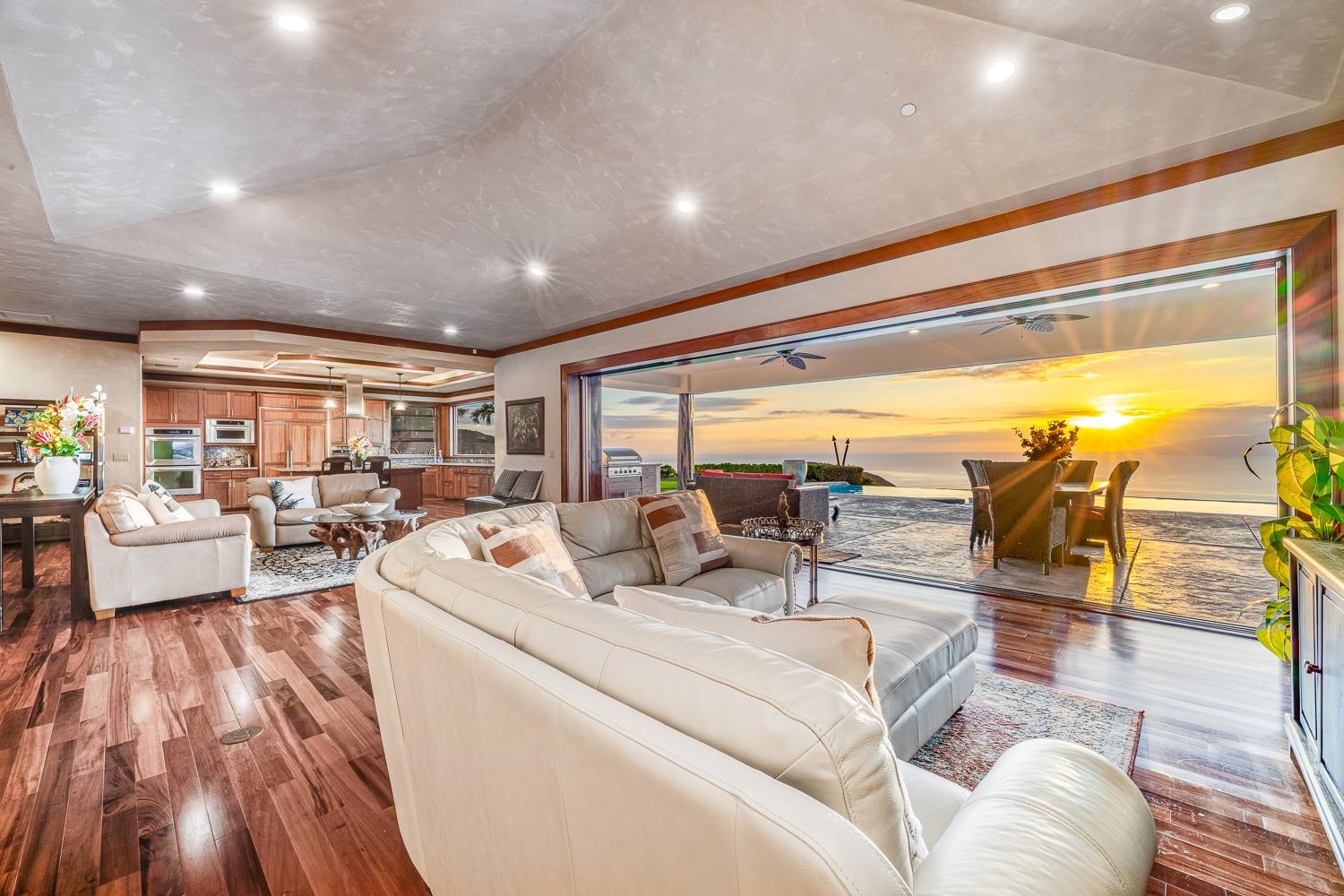 81  Iliahi Way Launiupoko, Lahaina home - photo 9 of 50