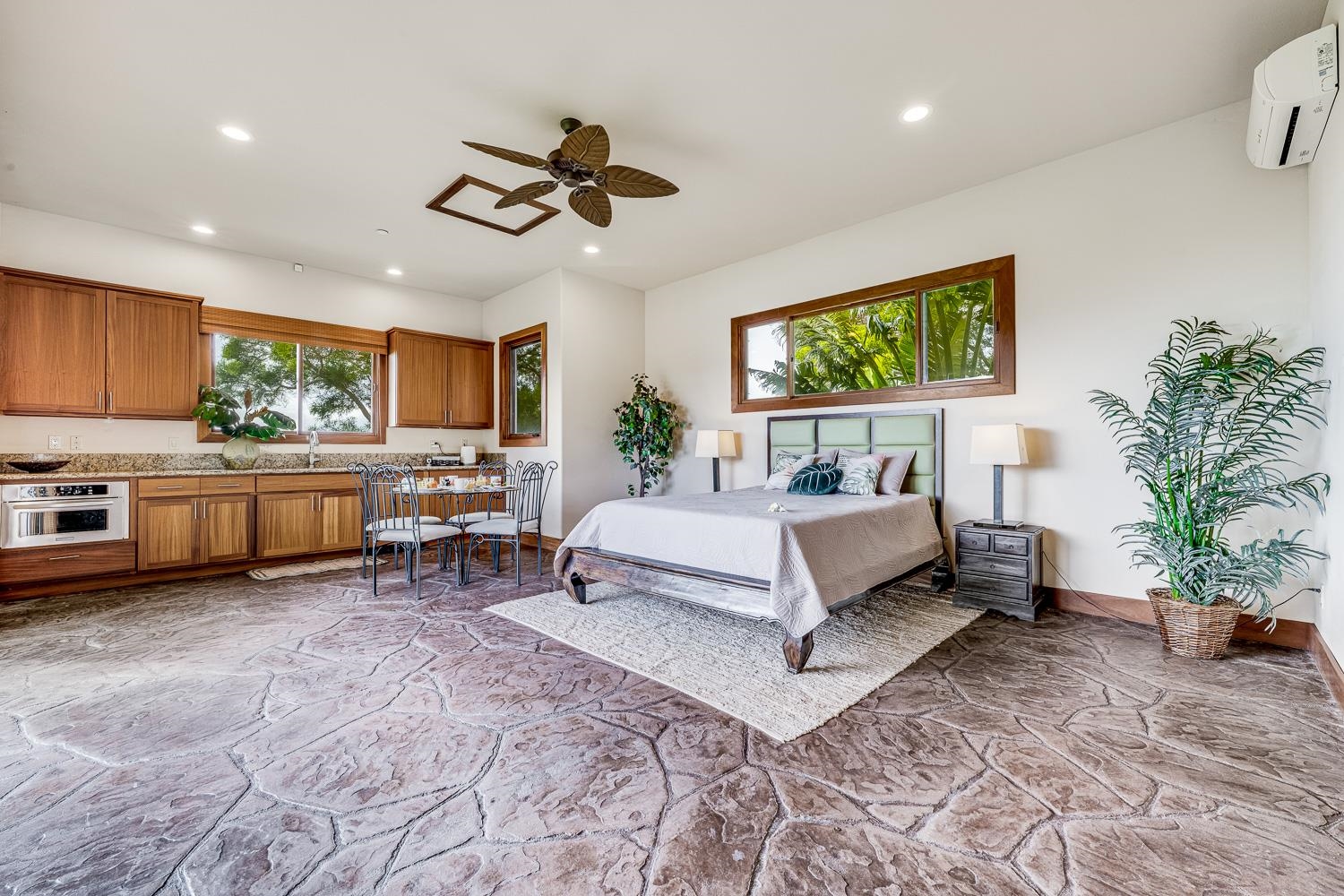 81  Iliahi Way Launiupoko, Lahaina home - photo 41 of 50