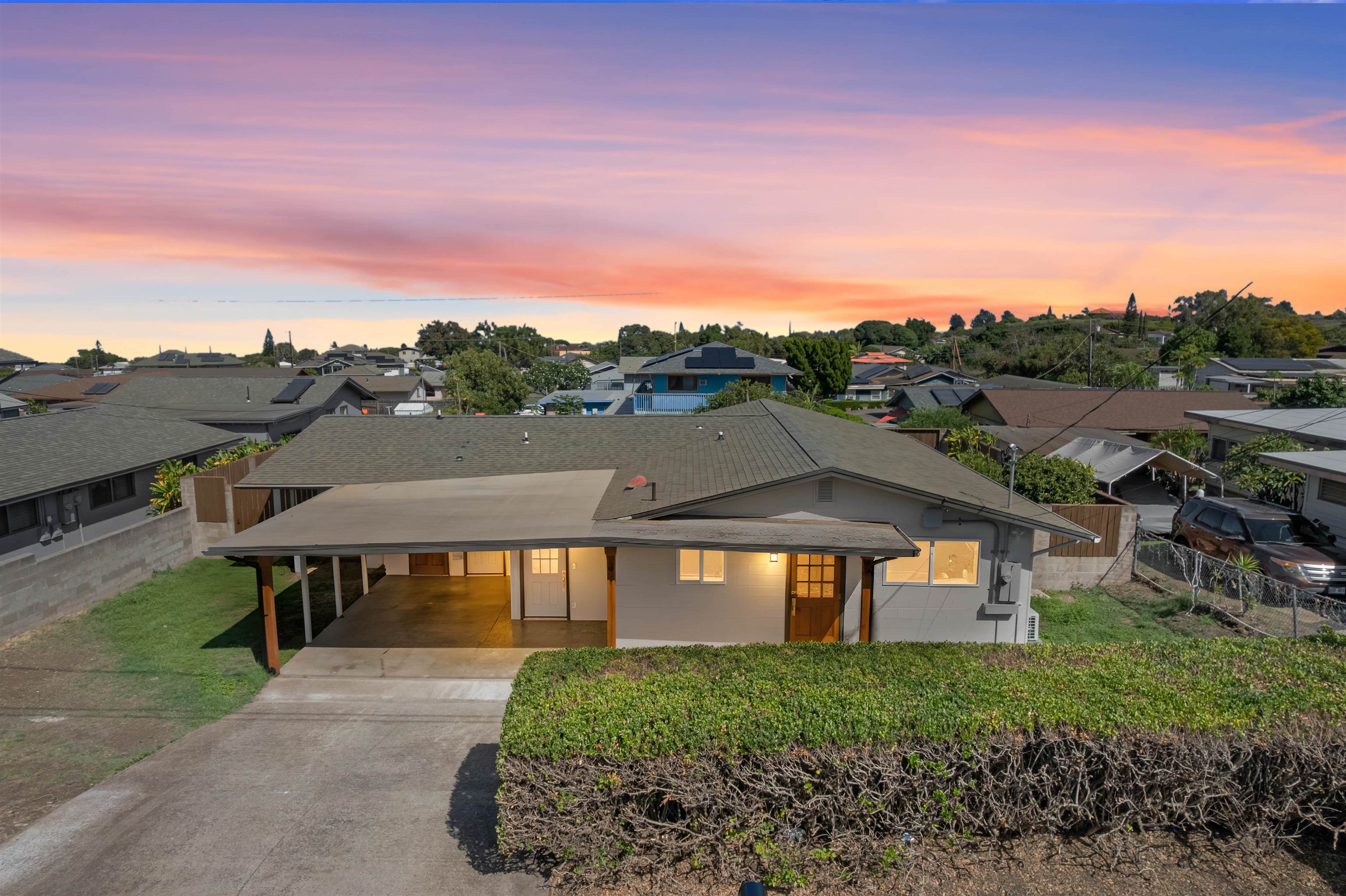 81  Kumano Dr , Pukalani home - photo 2 of 49