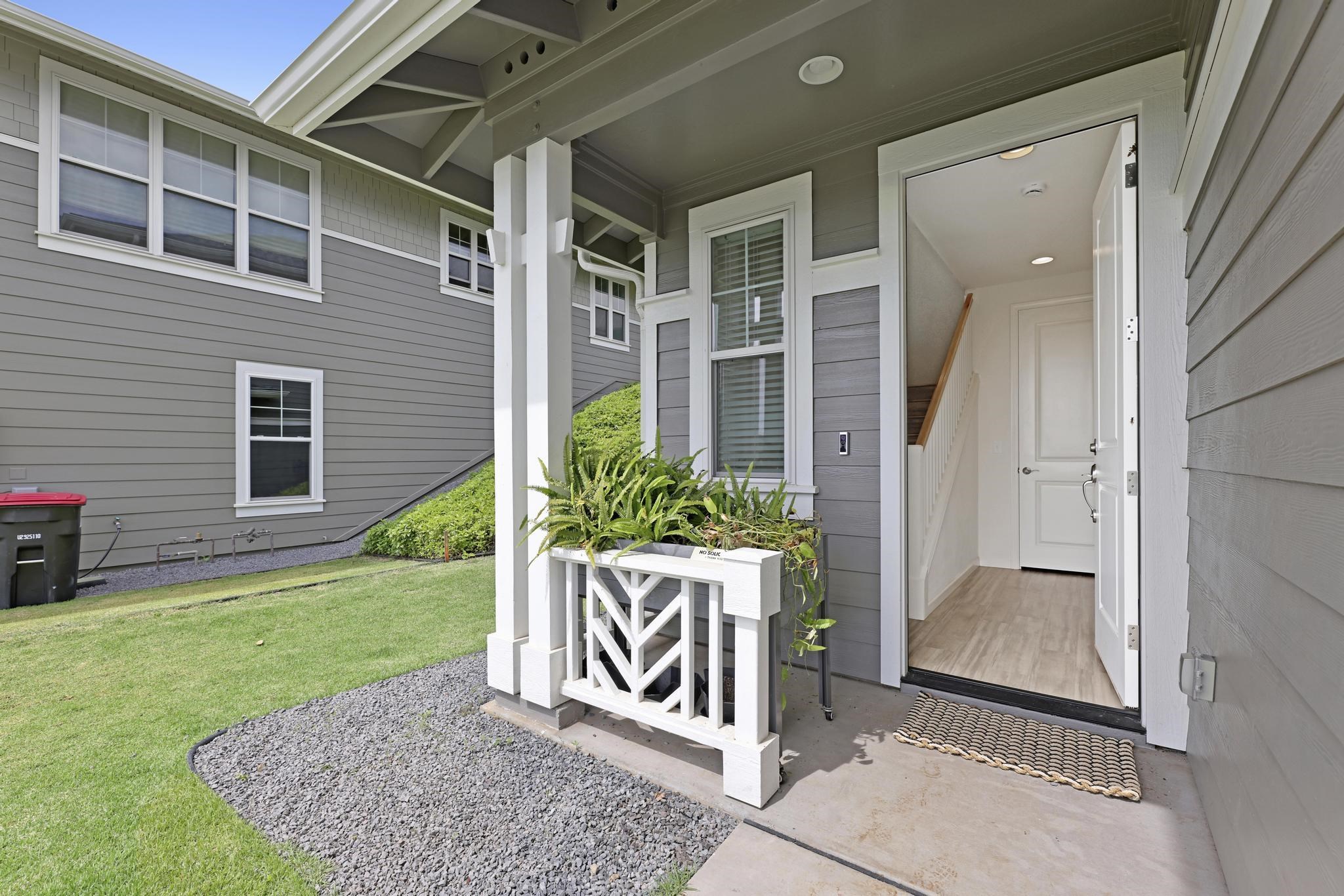 81  Pua Kalaunu Loop Kehalani, Wailuku home - photo 2 of 34