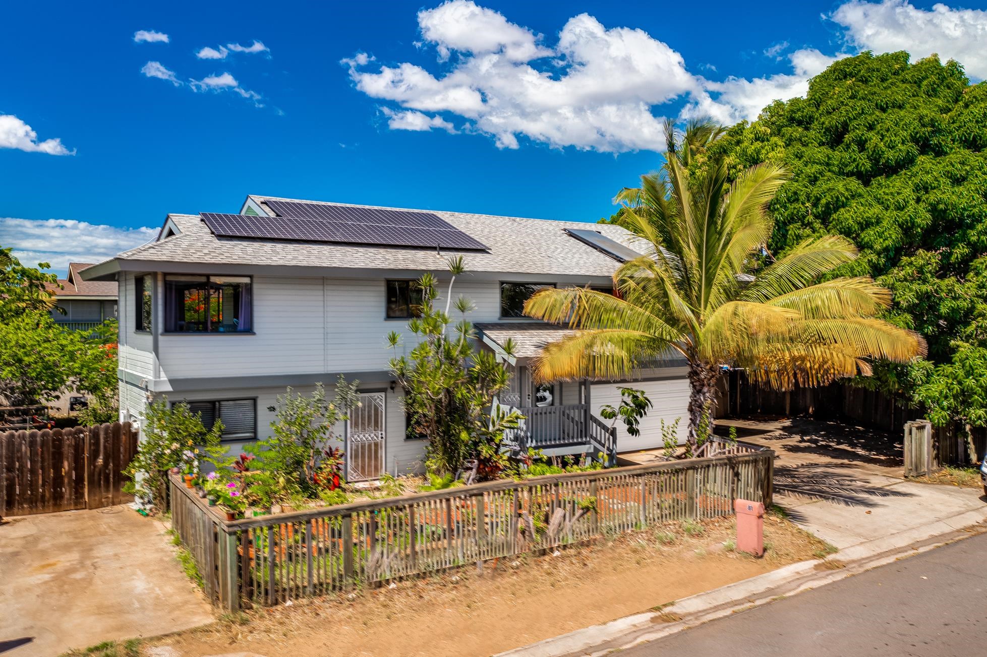 81  Waipahe St , Kihei home - photo 2 of 50