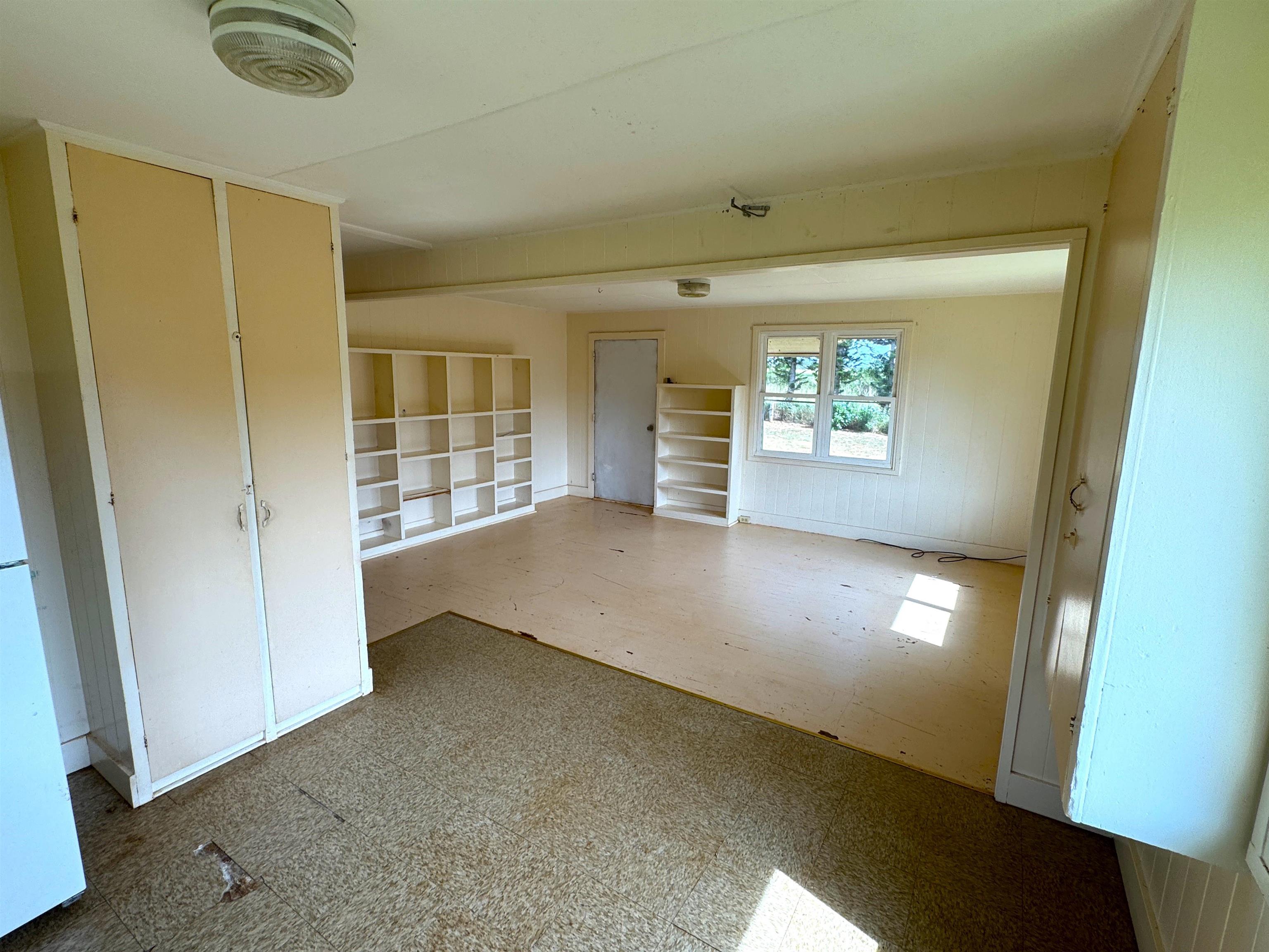 810  Leomele St Kualapuu, Molokai home - photo 7 of 13