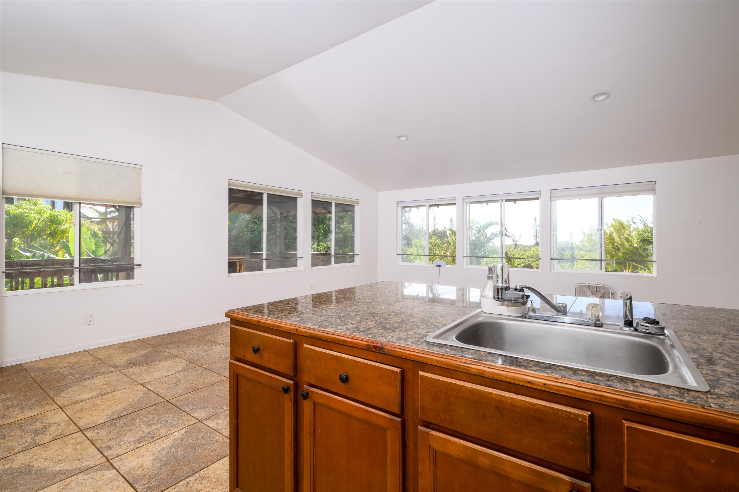 810  Upper Ulumalu Rd Ulumalu, Haiku home - photo 31 of 46