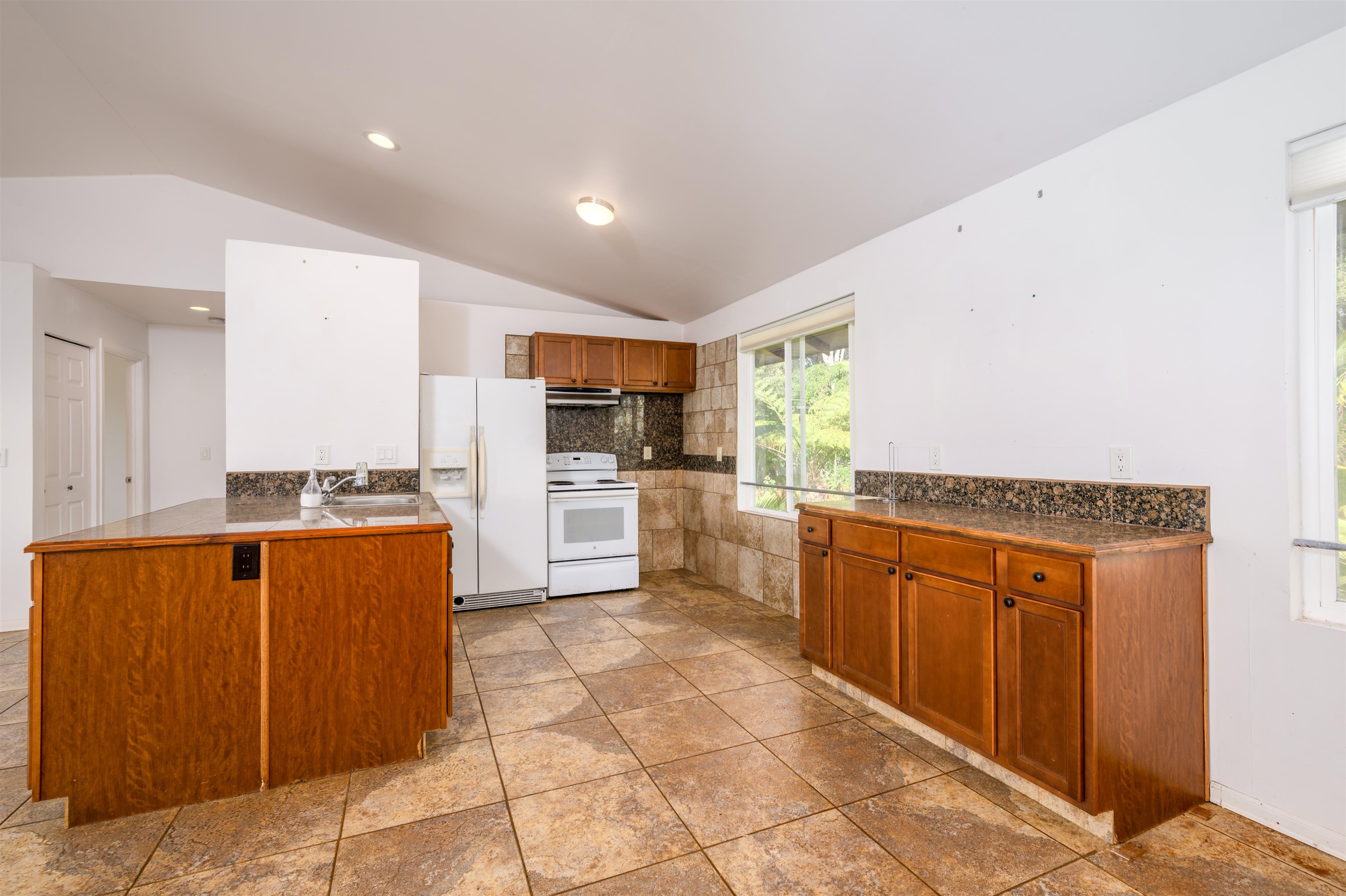 810  Upper Ulumalu Rd Ulumalu, Haiku home - photo 37 of 46