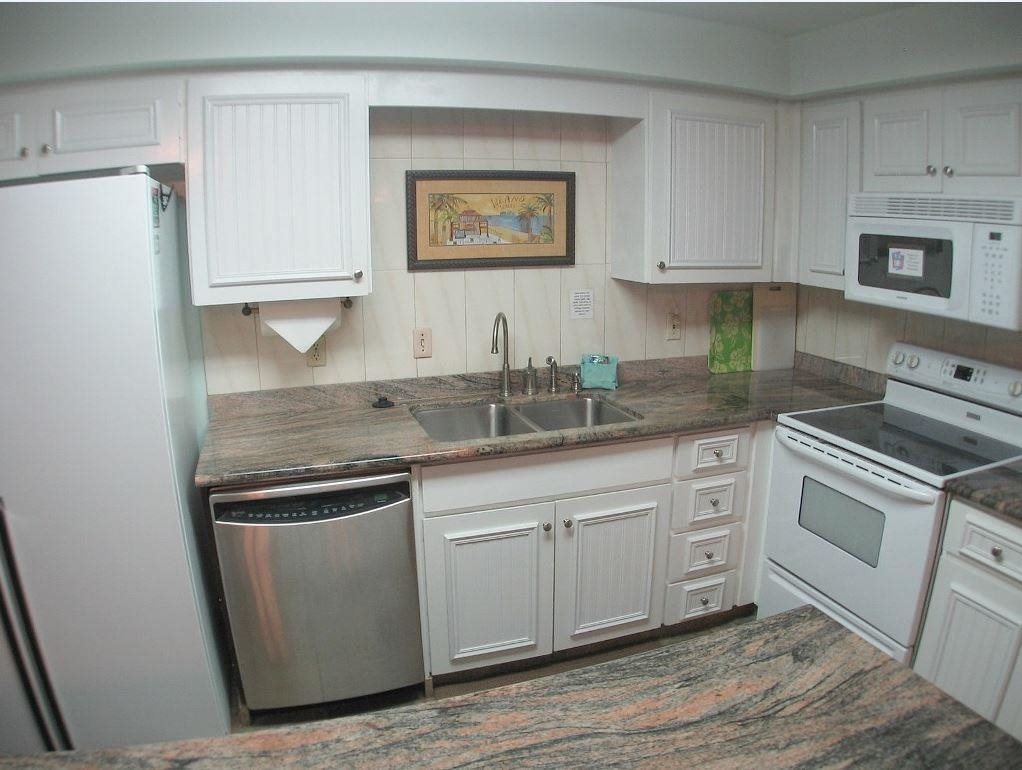 Koa Resort condo # 1J, Kihei, Hawaii - photo 5 of 17