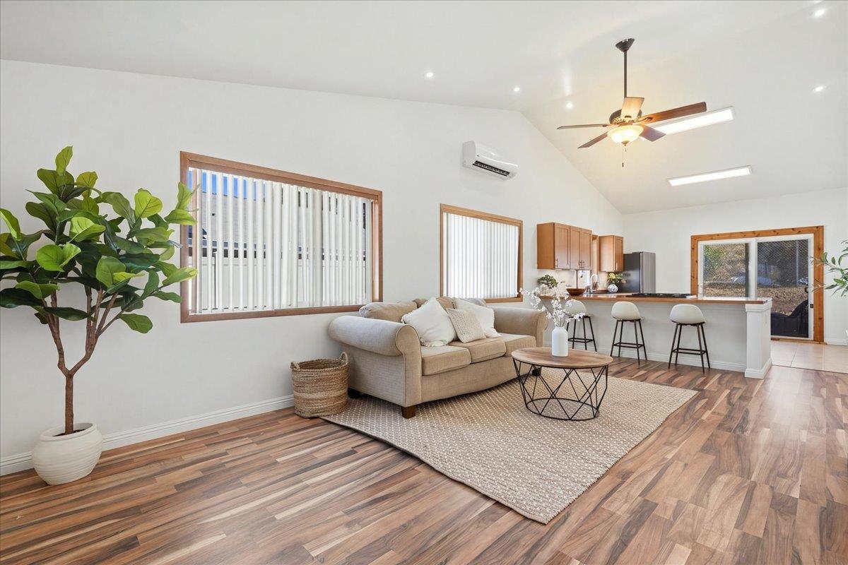 812  Mahealani Pl , Kihei home - photo 7 of 26