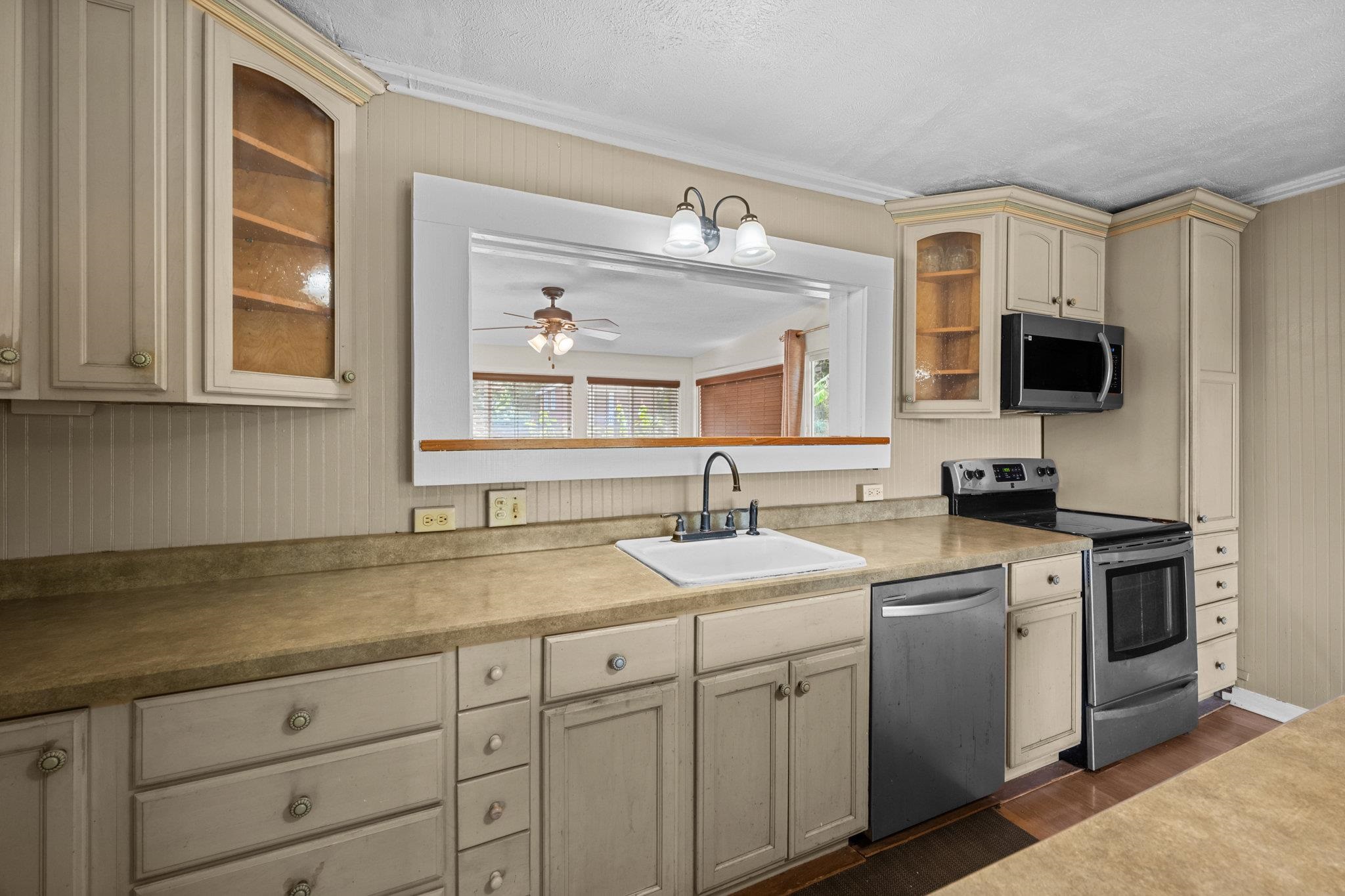 815  Kuulei St , Haiku home - photo 5 of 44