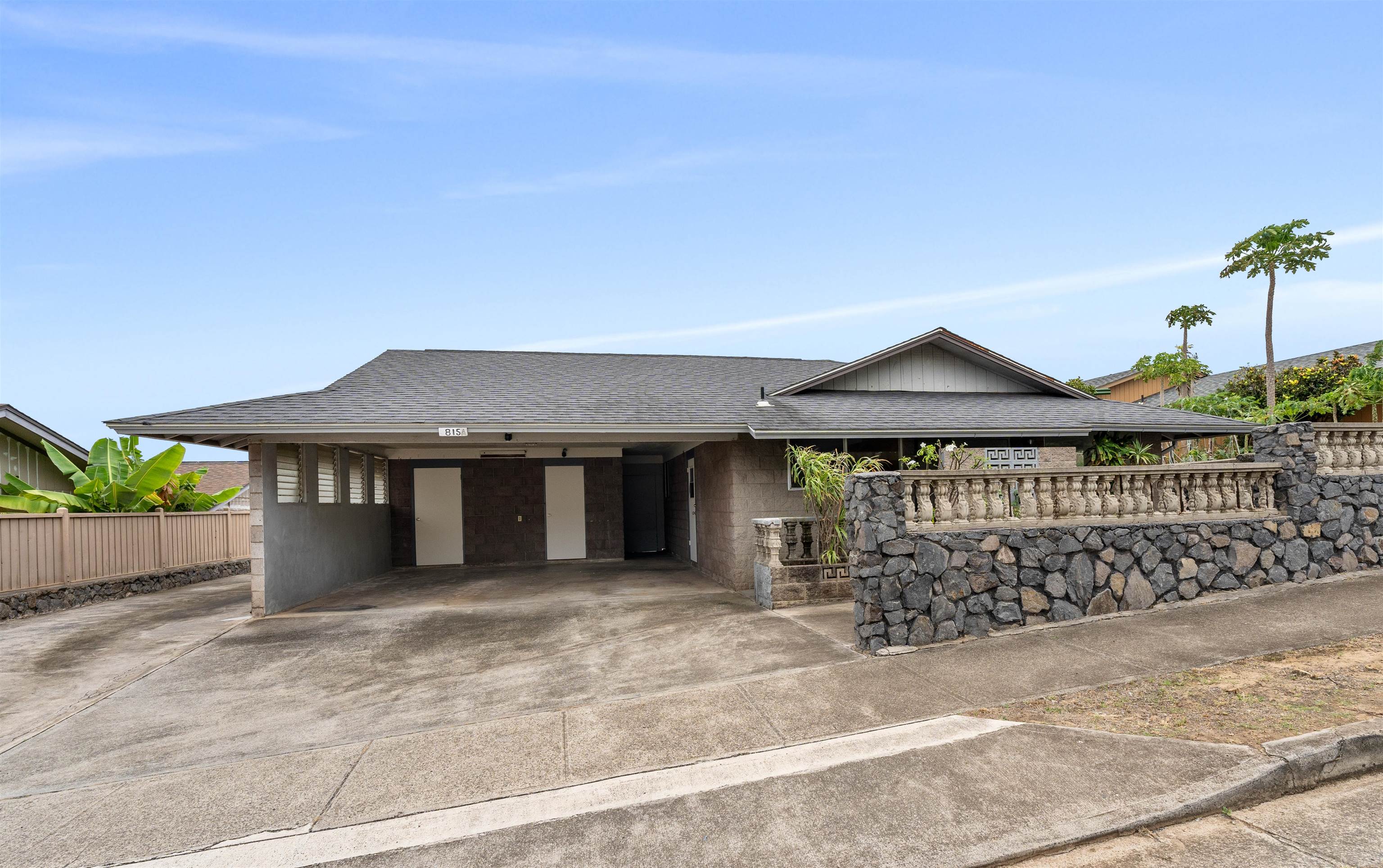 815  Paloma St , Wailuku home - photo 4 of 16