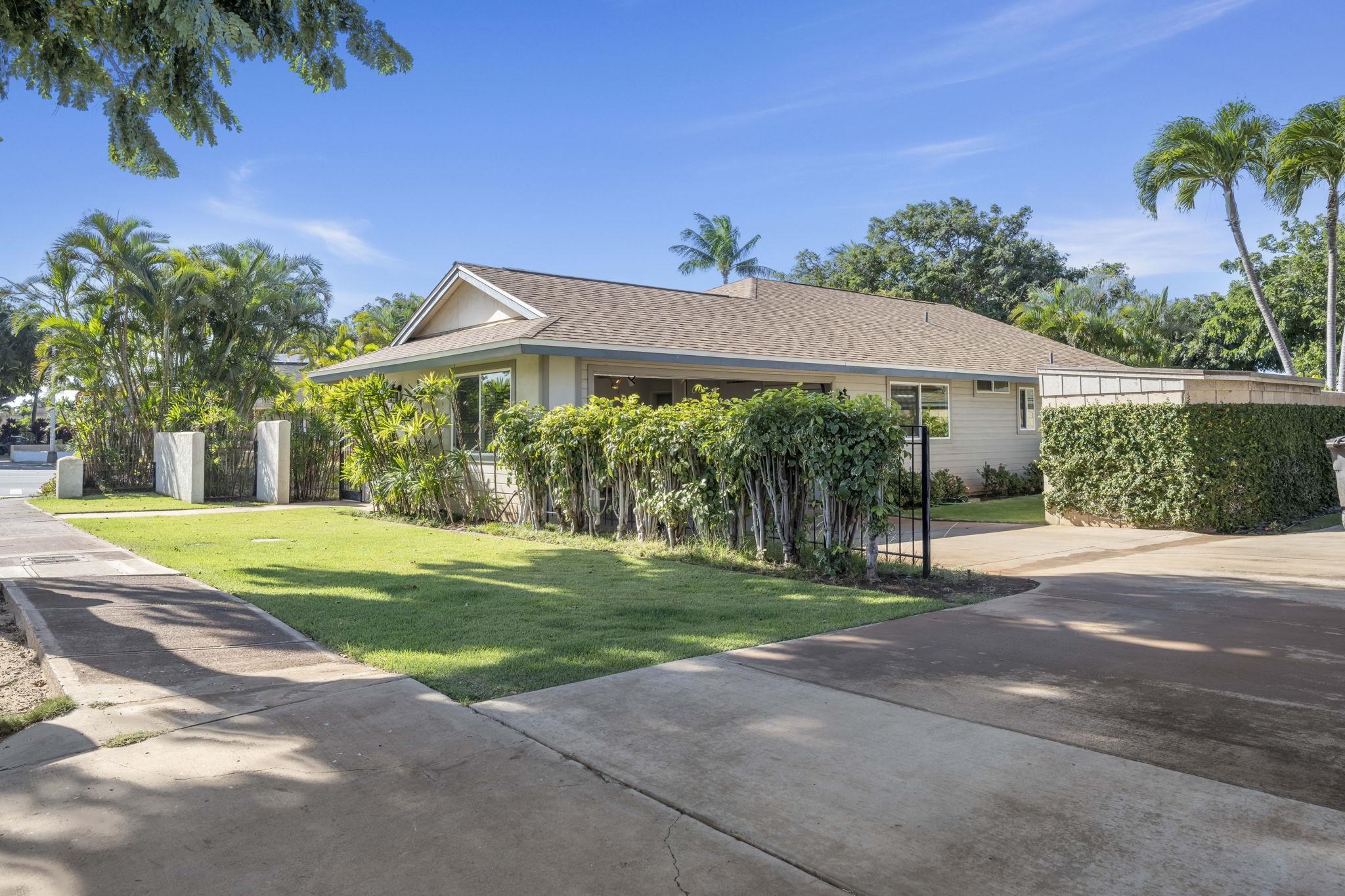 817 Mahealani St , Kihei, Hi 96753