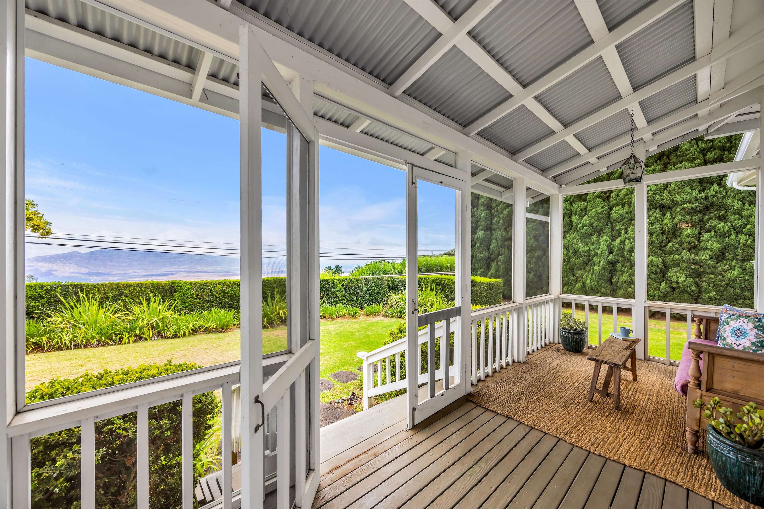 8197  Kula Hwy , Kula/Ulupalakua/Kanaio home - photo 5 of 50