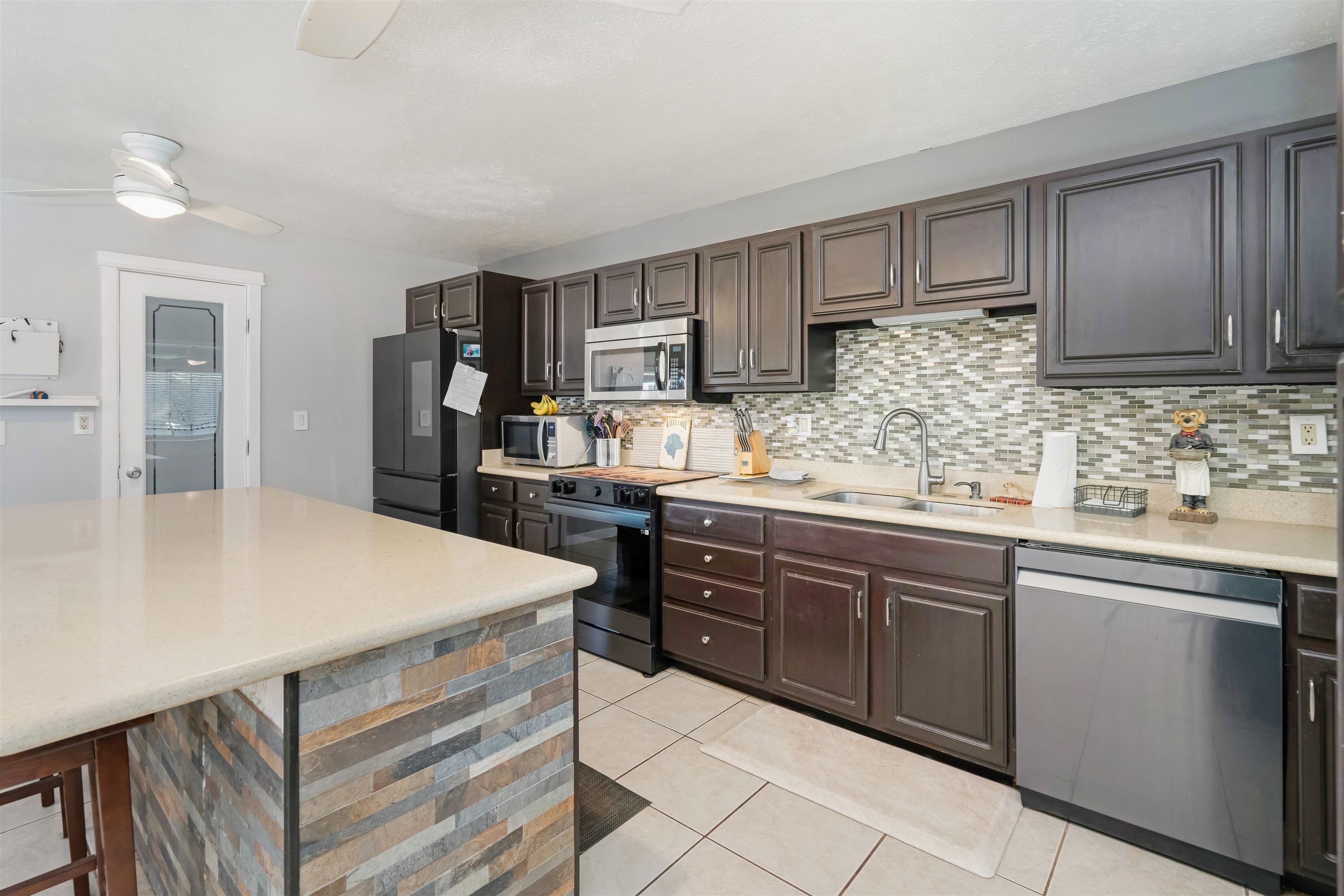 82  Alena Pl , Kihei home - photo 13 of 32