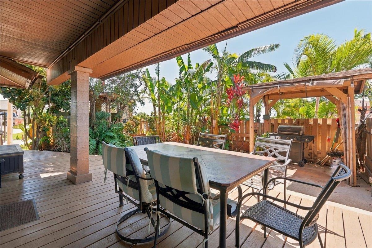 824  Hopoe St Lahainaluna, Lahaina home - photo 20 of 46