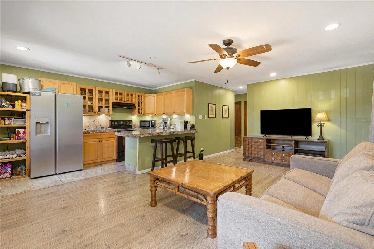 824  Hopoe St Lahainaluna, Lahaina home - photo 25 of 46