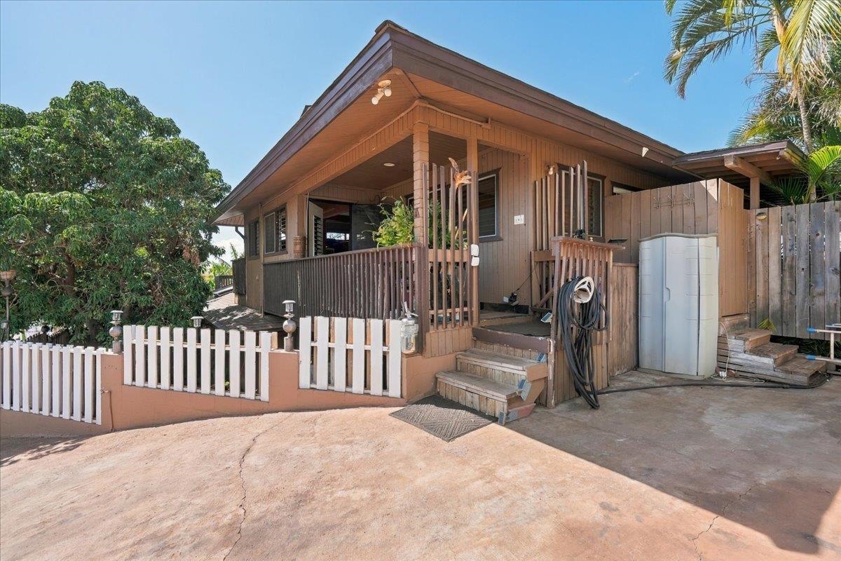 824  Hopoe St Lahainaluna, Lahaina home - photo 36 of 46