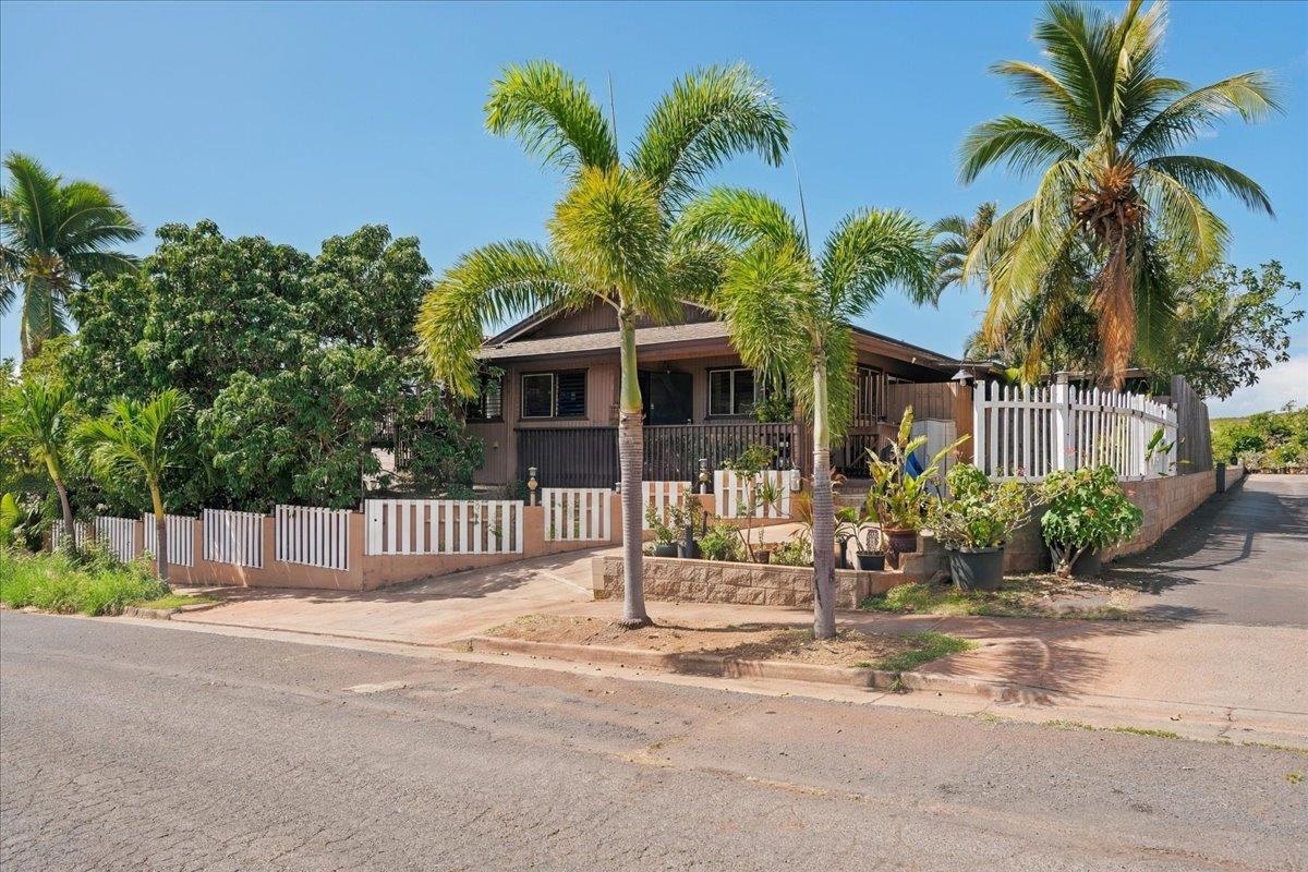 824  Hopoe St Lahainaluna, Lahaina home - photo 41 of 46