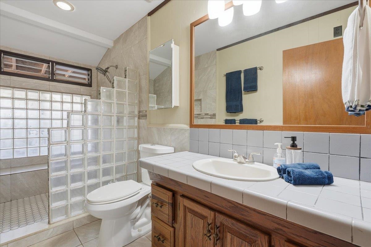 824  Hopoe St Lahainaluna, Lahaina home - photo 10 of 46