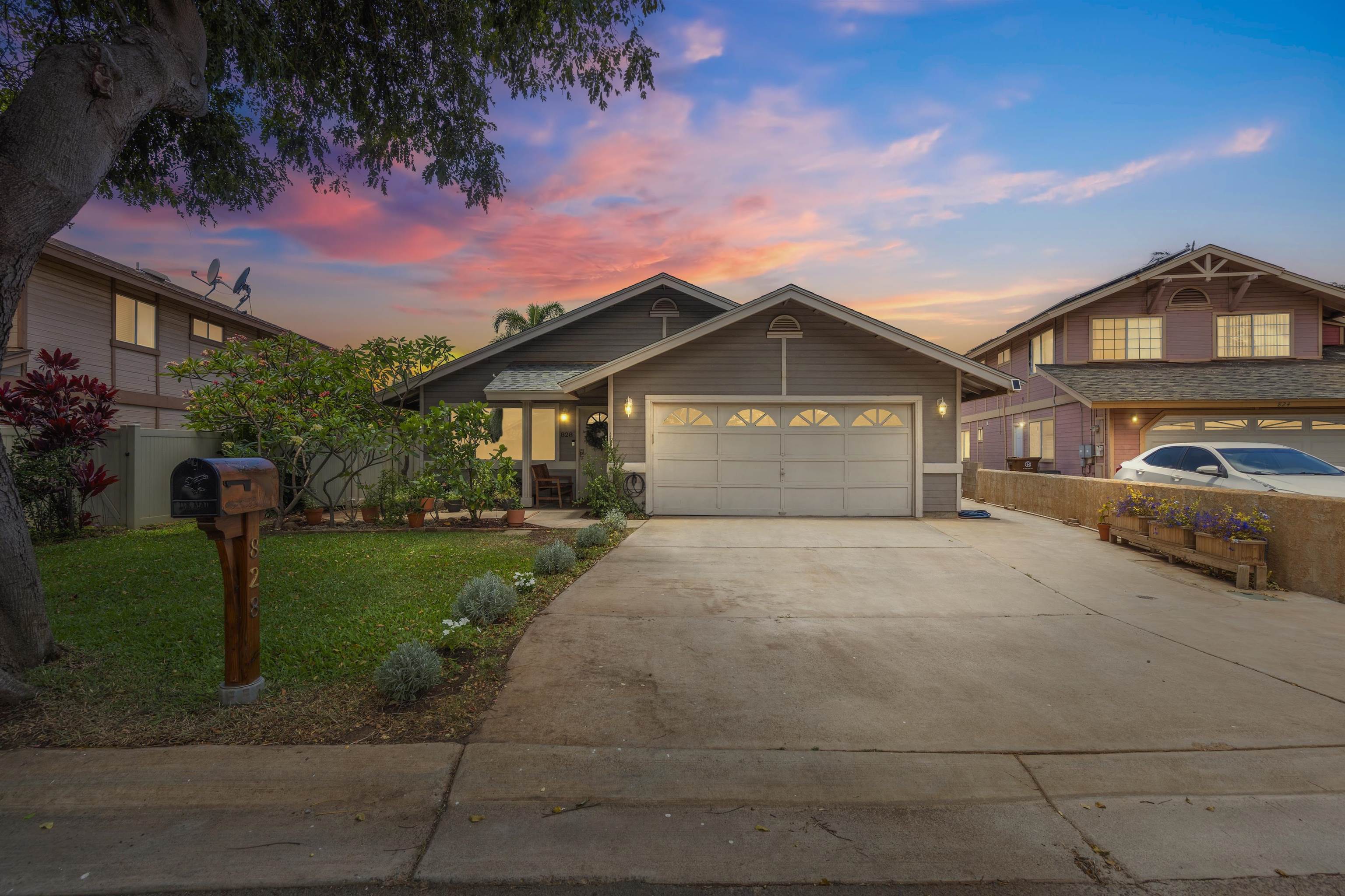 828  Mahealani St Piilani Villages, Kihei home - photo 2 of 50