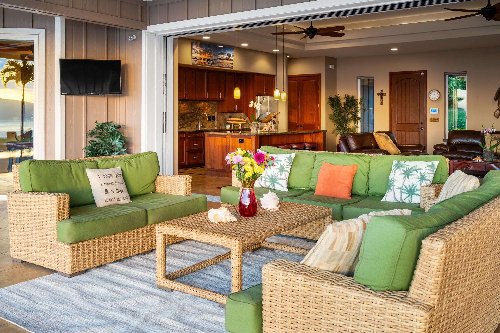 83  Lau Niu Way , Lahaina home - photo 4 of 50
