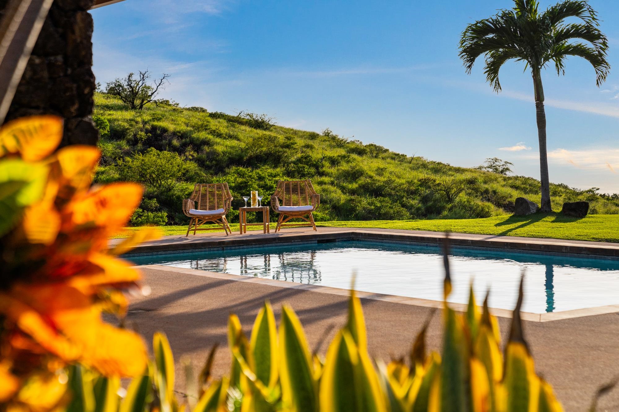 83  Lau Niu Way , Lahaina home - photo 6 of 50