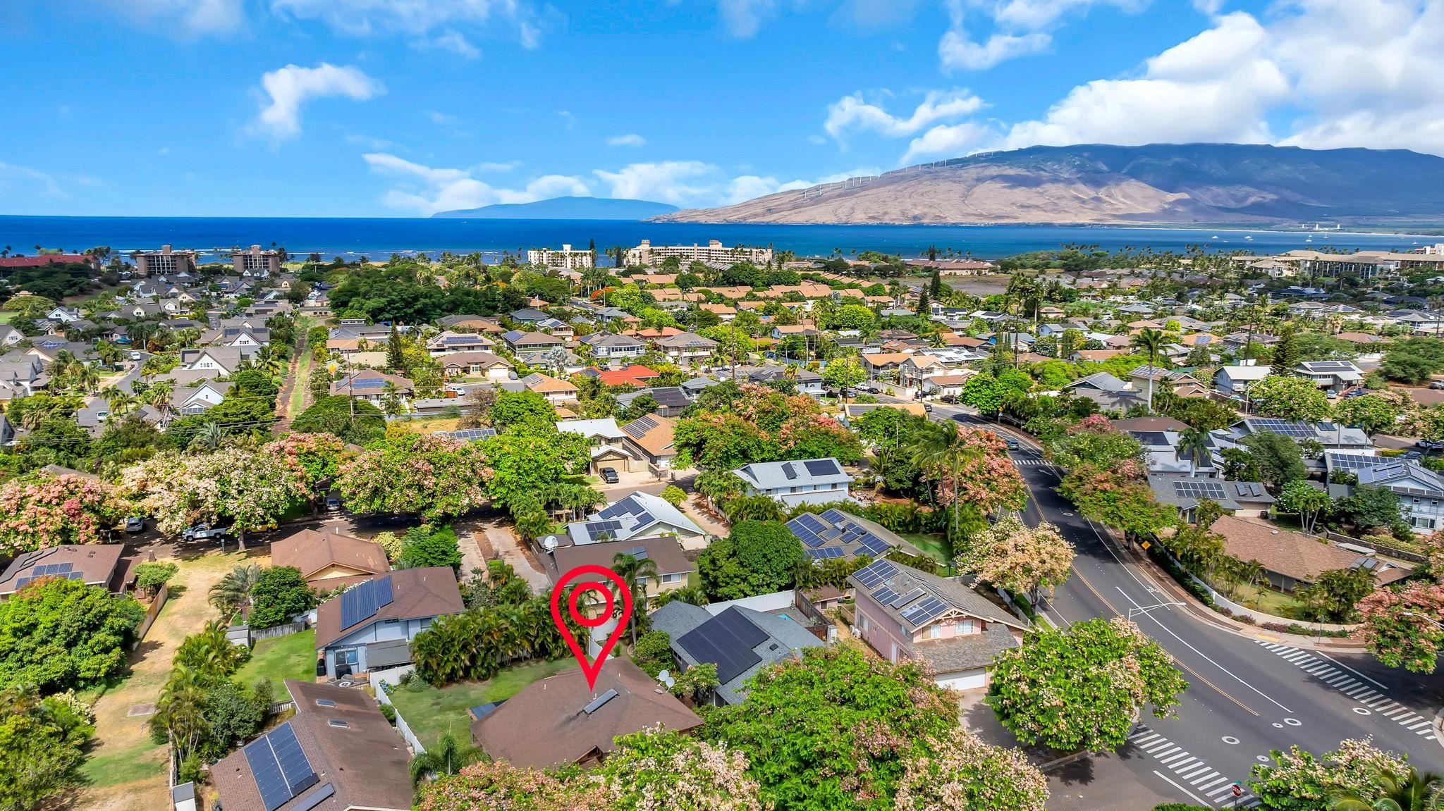 832  Mahealani St , Kihei home - photo 2 of 47