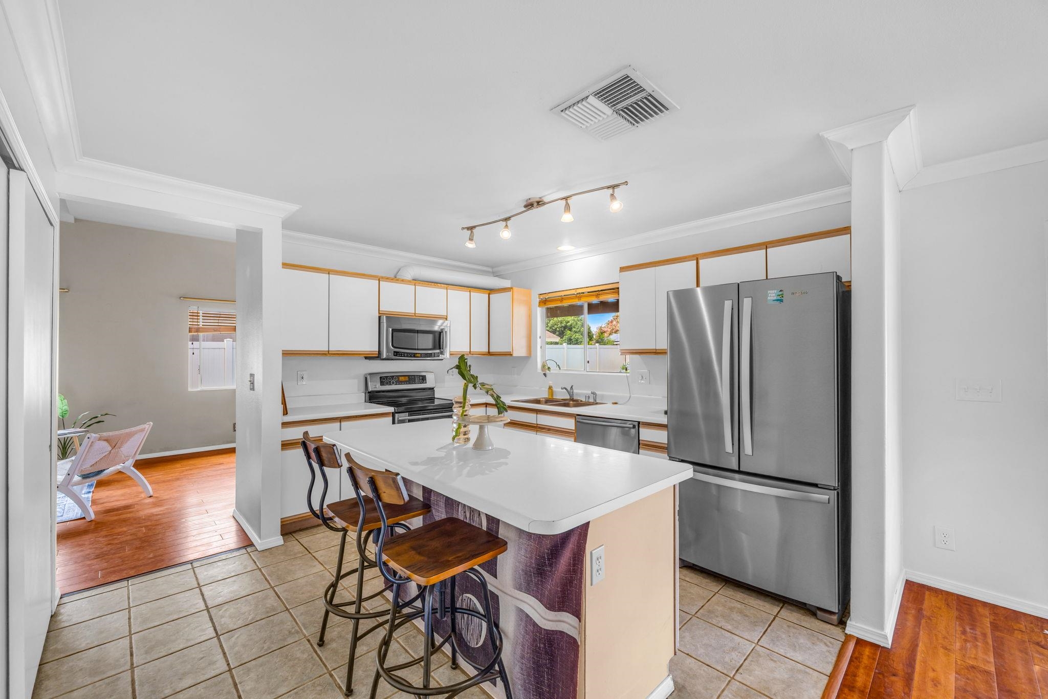 832  Mahealani St , Kihei home - photo 13 of 50