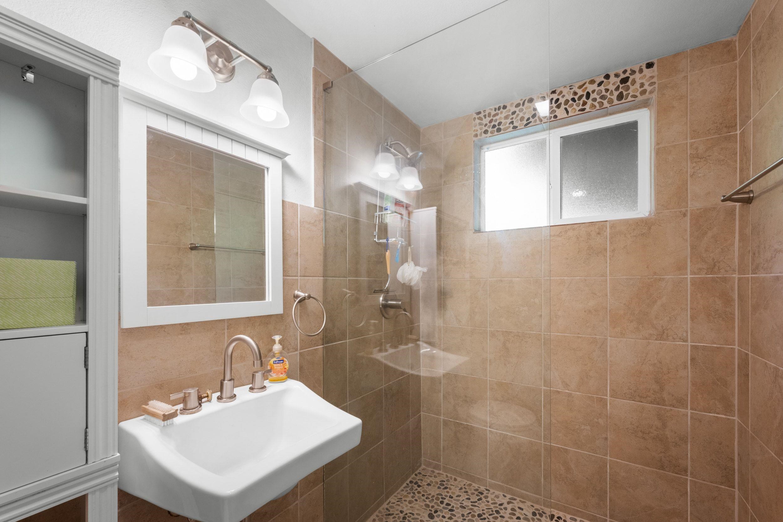 8320  Kamehameha V Hwy Mapulehu, Molokai home - photo 38 of 44