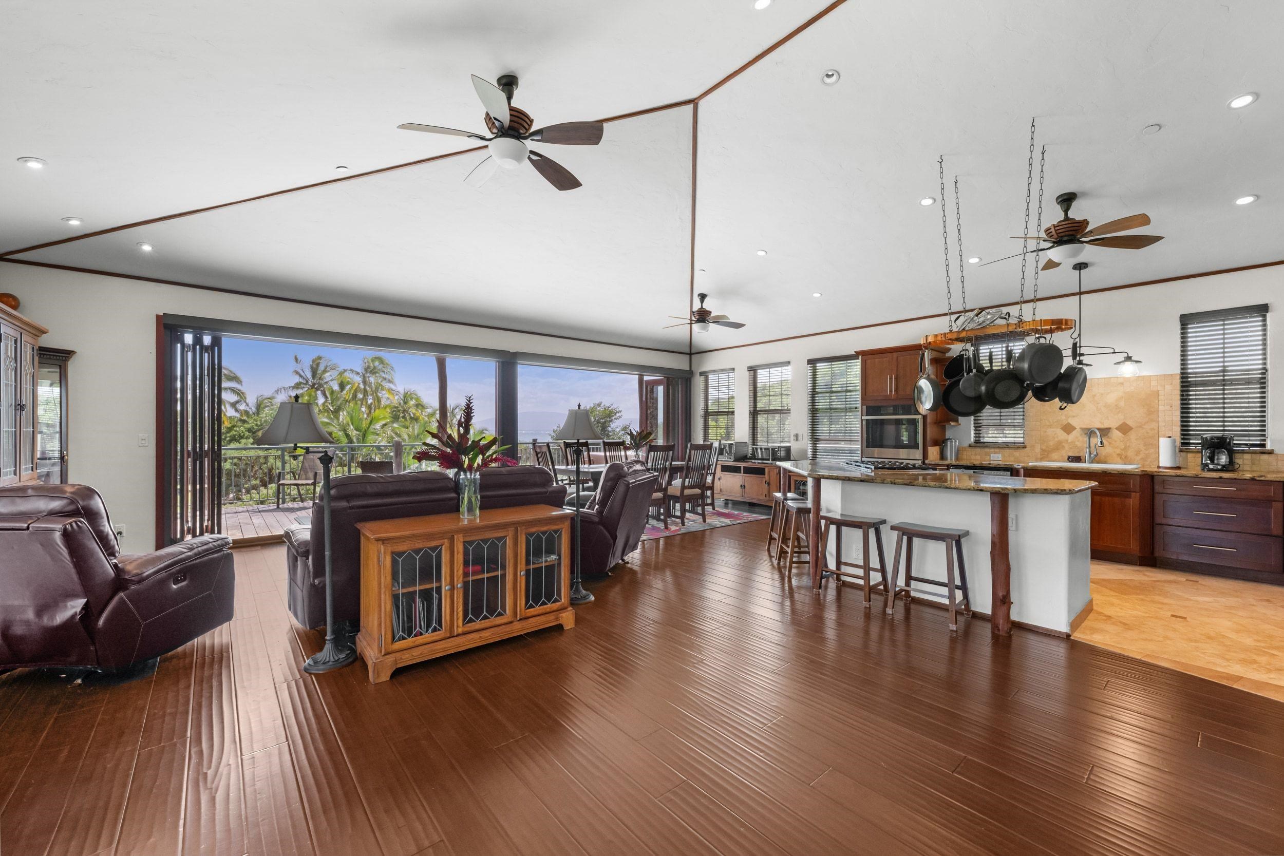 8320  Kamehameha V Hwy Mapulehu, Molokai home - photo 6 of 44