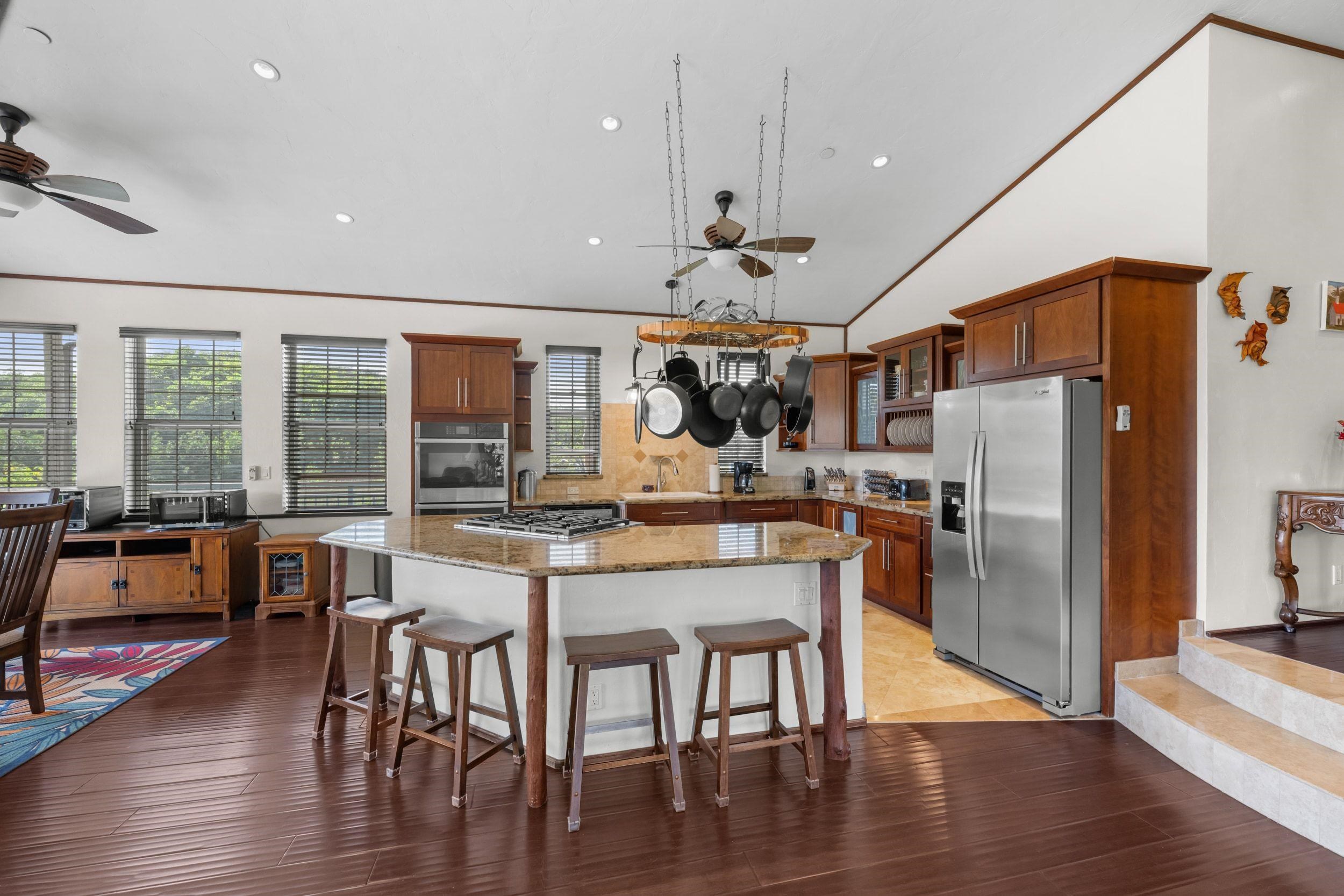 8320  Kamehameha V Hwy Mapulehu, Molokai home - photo 7 of 44