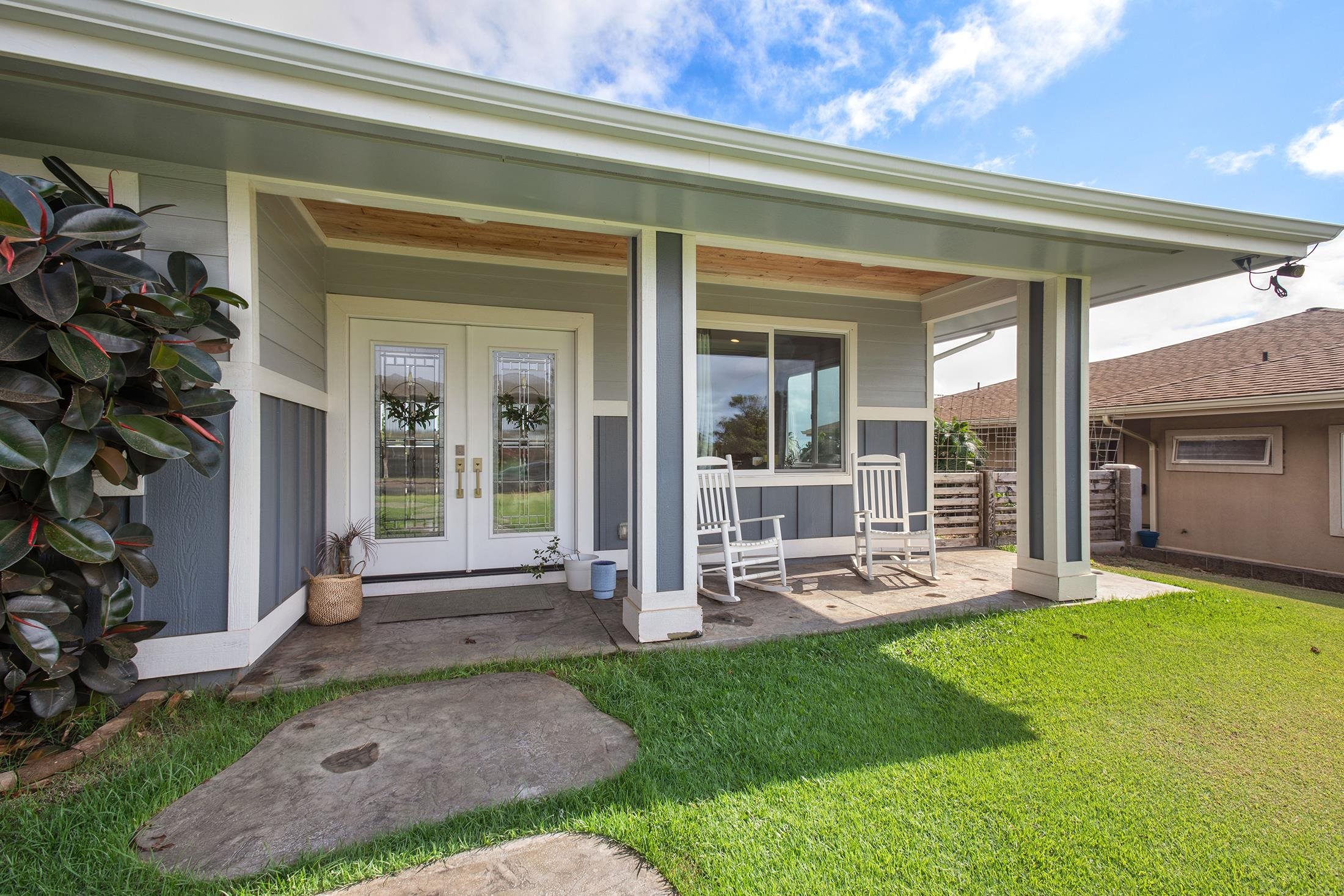 84  Koani Loop , Wailuku home - photo 3 of 25