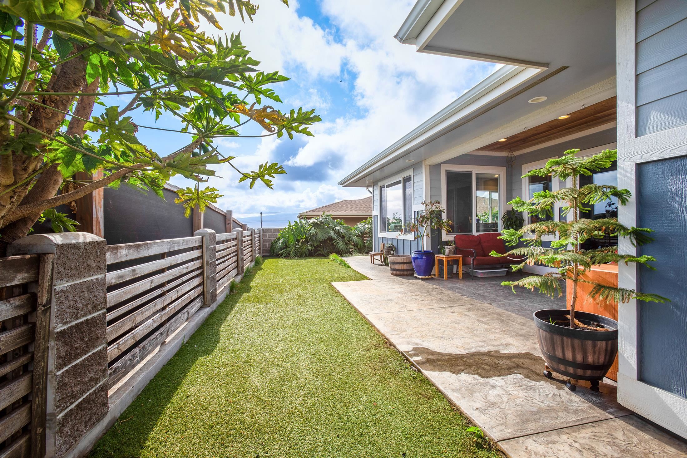 84  Koani Loop , Wailuku home - photo 24 of 25