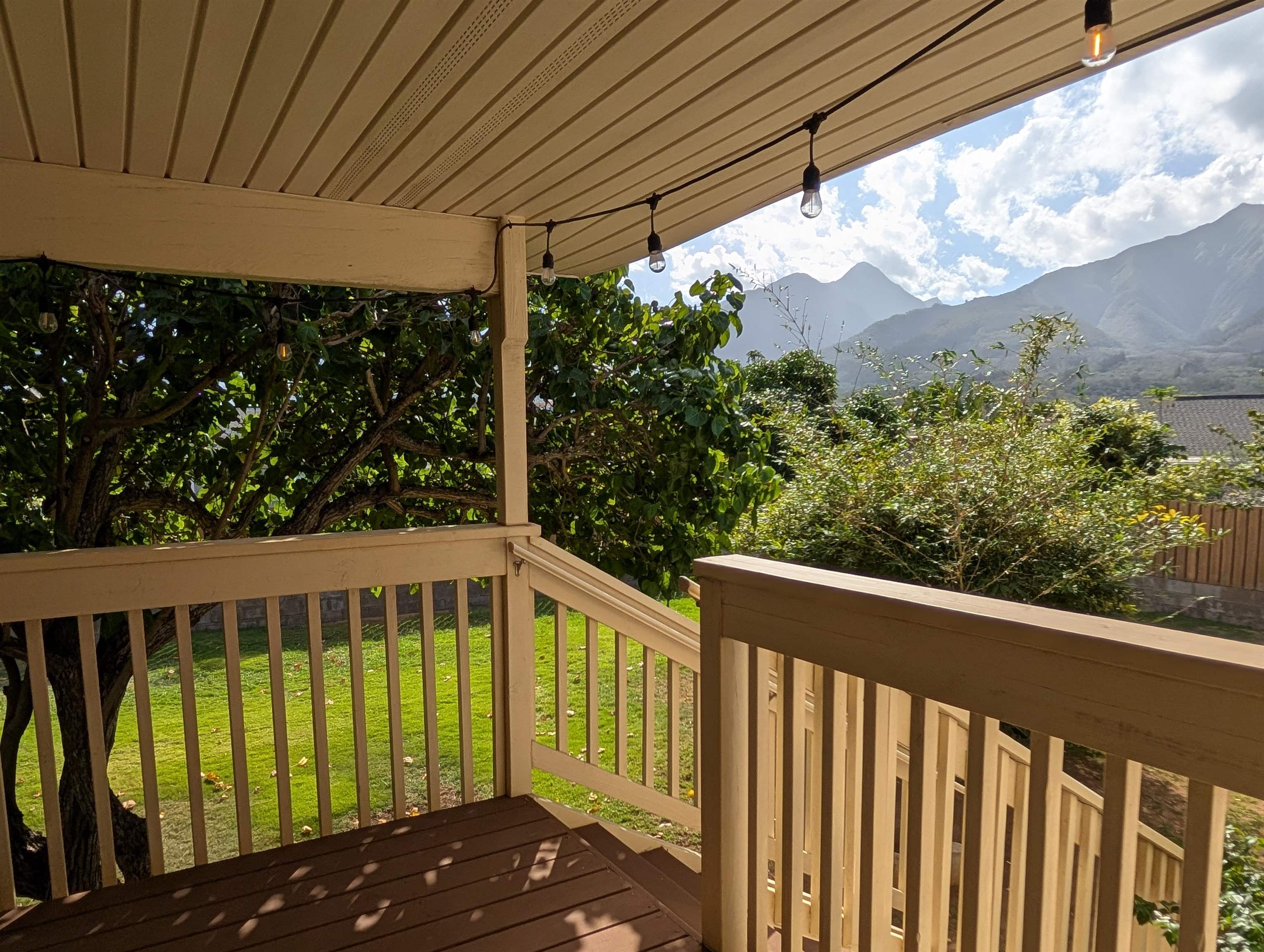 845  Kekoa Pl Waiehu Heights, Wailuku home - photo 2 of 49