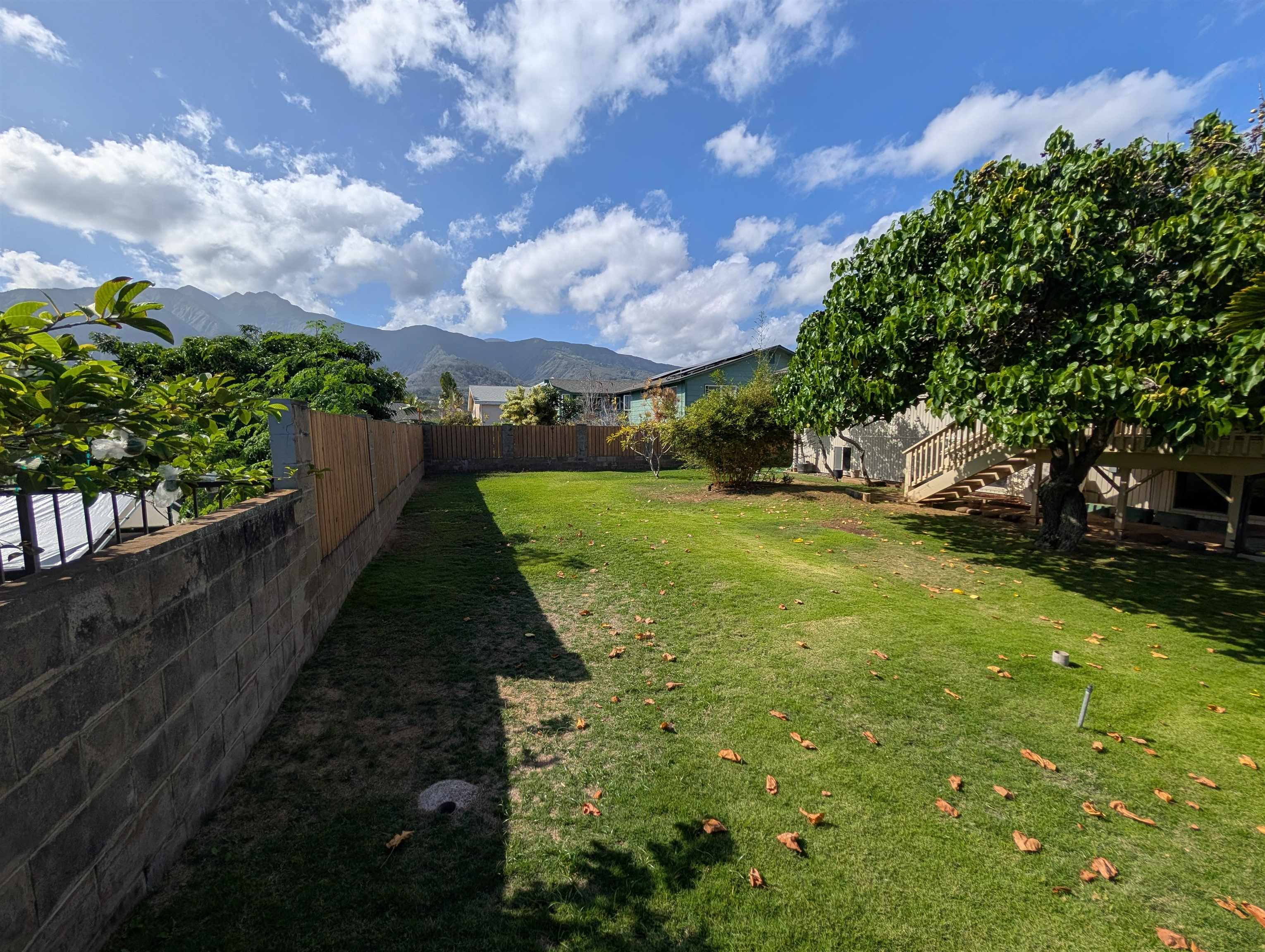 845  Kekoa Pl Waiehu Heights, Wailuku home - photo 5 of 49