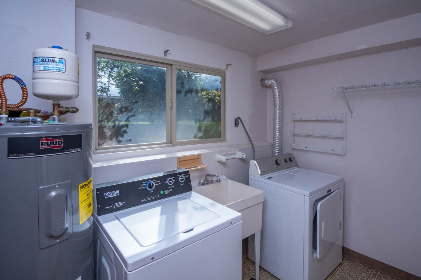 845  Kekoa Pl Waiehu Heights, Wailuku home - photo 47 of 50