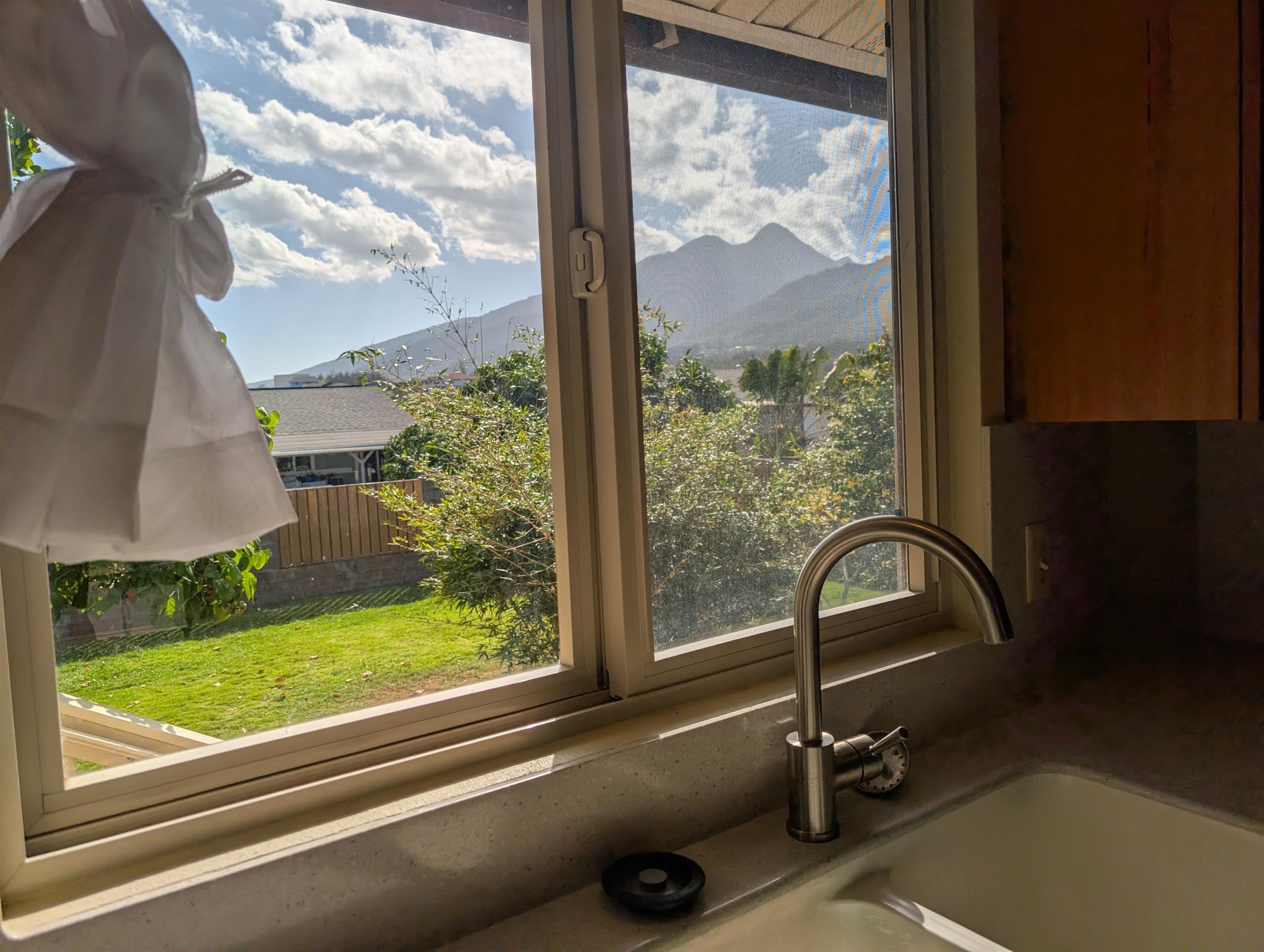 845  Kekoa Pl Waiehu Heights, Wailuku home - photo 8 of 49